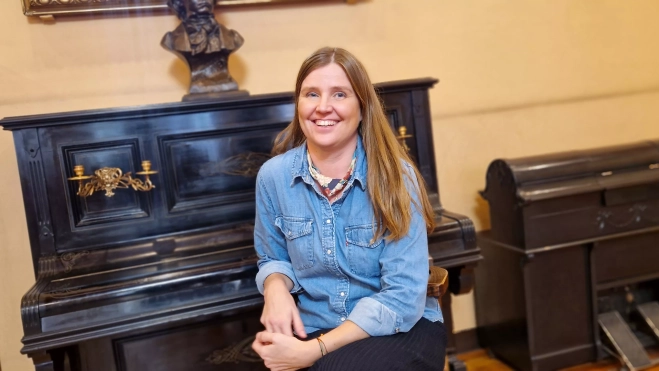 La escritora oscense, en el Casino de Huesca. Foto Myriam Martínez