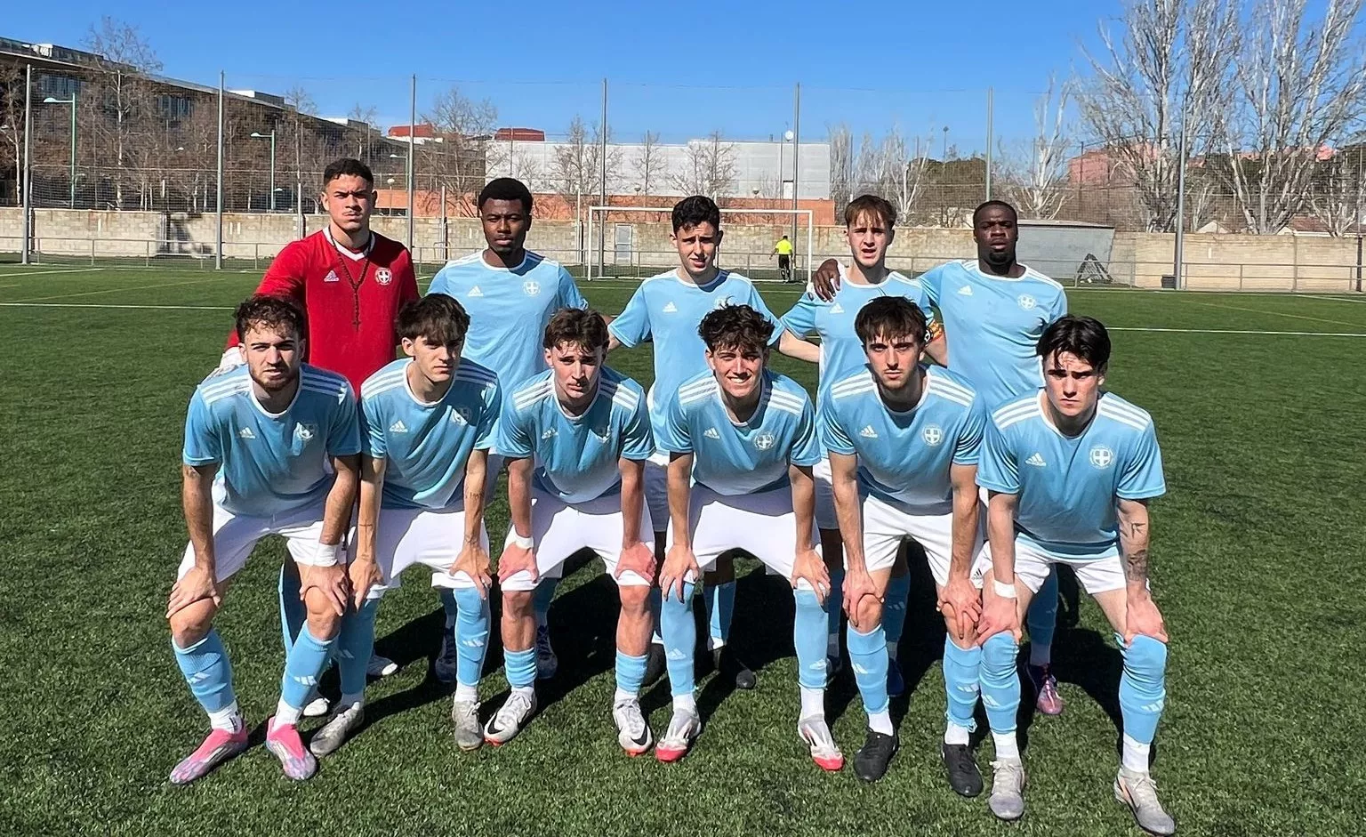 Once del Internacional de Huesca en su visita al Ranillas. Regional Preferente: Robres sigue en lo alto y el Quinto sigue su estela.