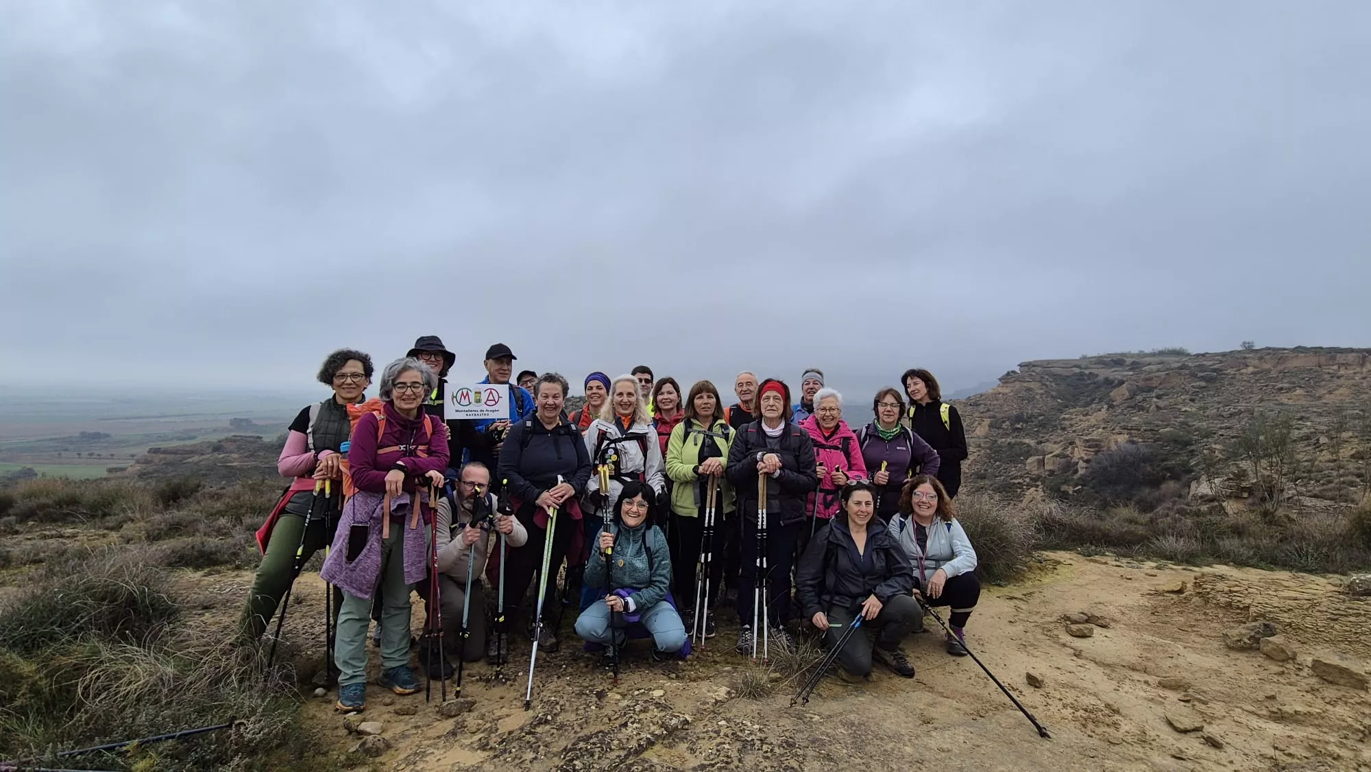 Marchadores Montañeros de Aragón Barbastro. Monegros verdísimos entre Usón y Fraella.