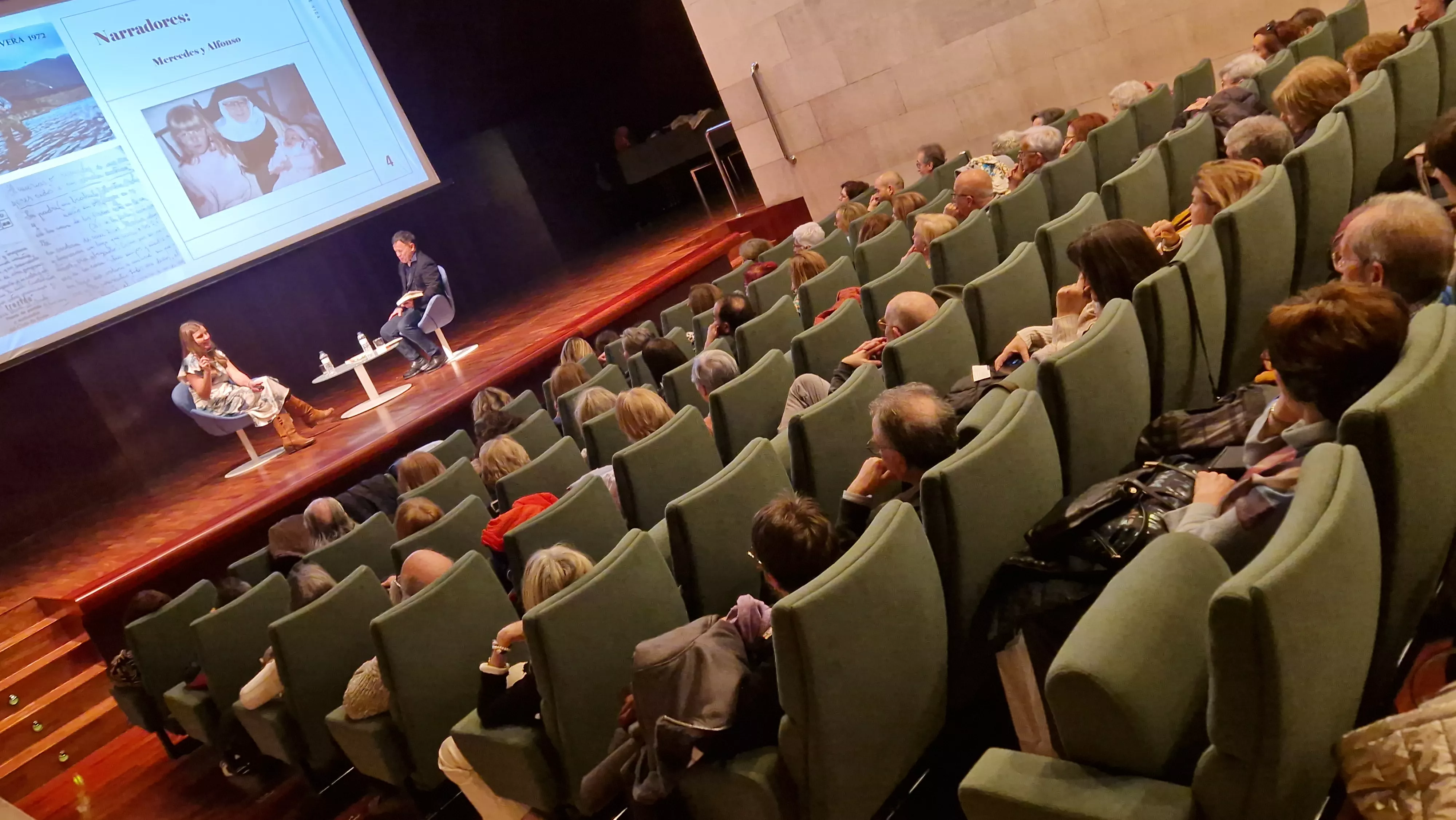 Marta Borraz y Óscar Sipán, en la Diputación de Huesca. Foto Myriam Martínez