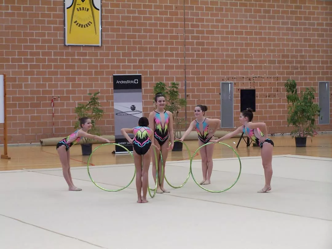 Doscientas gimnastas participaron en el torneo.