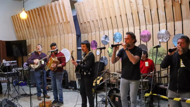 Ronda Tres Fan Balla. Ronda Tres Fan Balla.