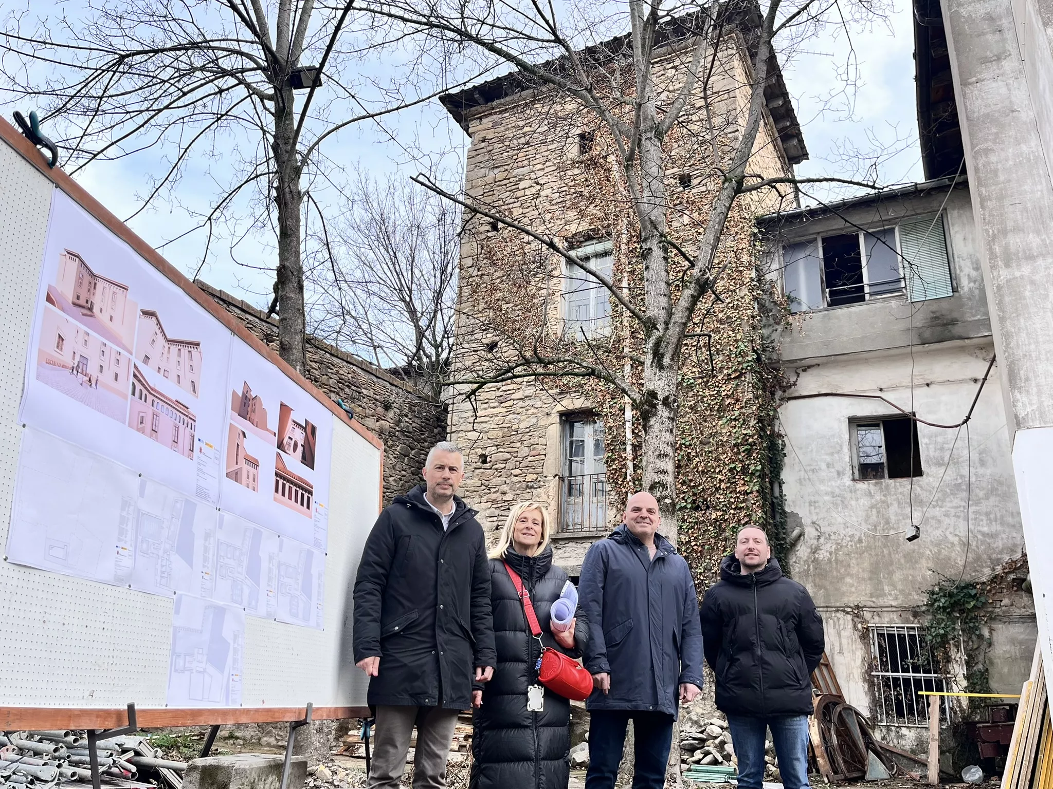 Presentación del proyecto de Escuela Municipal de Música en el edificio del antiguo hospital.