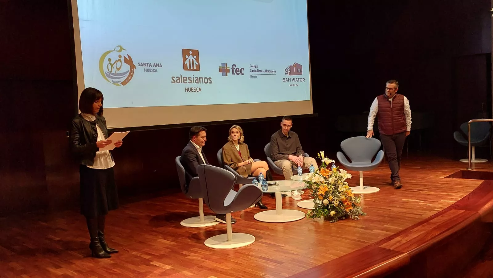 Presentación de la campaña conjunta de los cuatro colegios concertados de Huesca