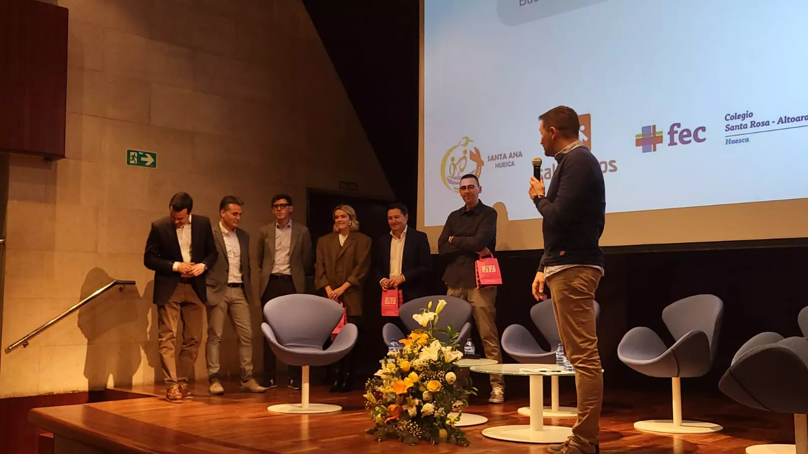 Presentación de la campaña conjunta de los cuatro colegios concertados de Huesca