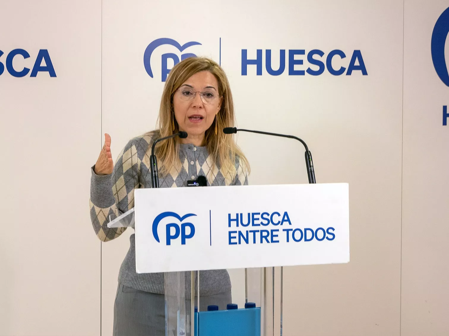Ana Alós, en la sede del PP de Huesca