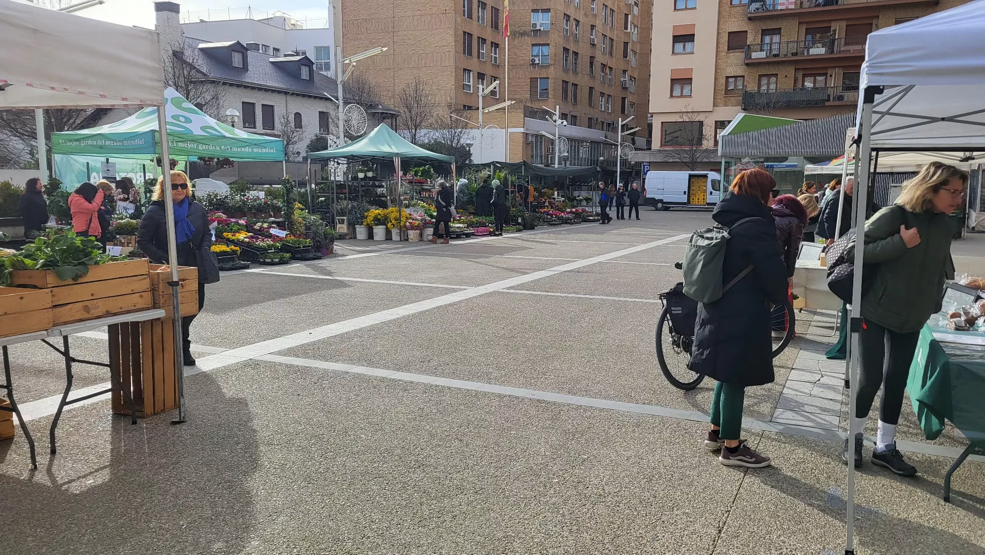 Mercado Agroecológico en la Plaza de San Antonio de Huesca