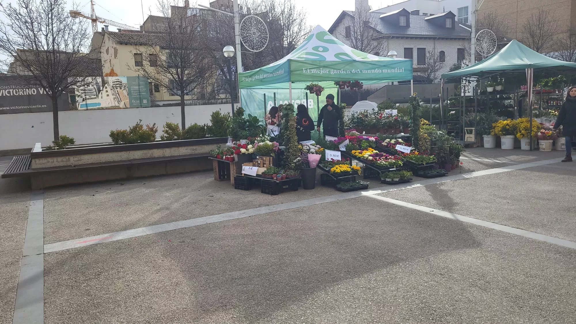 Mercado Agroecológico en la Plaza de San Antonio de Huesca