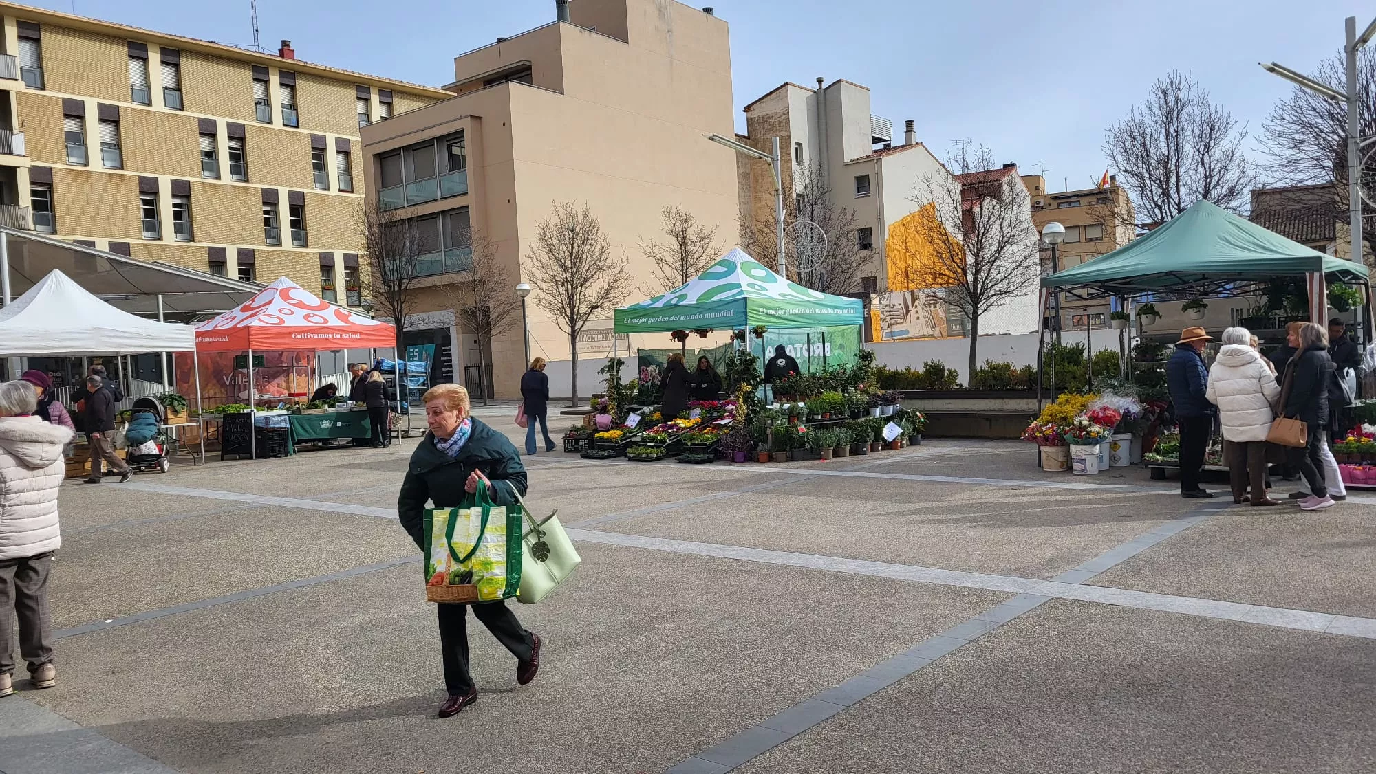 Mercado Agroecológico en la Plaza de San Antonio de Huesca