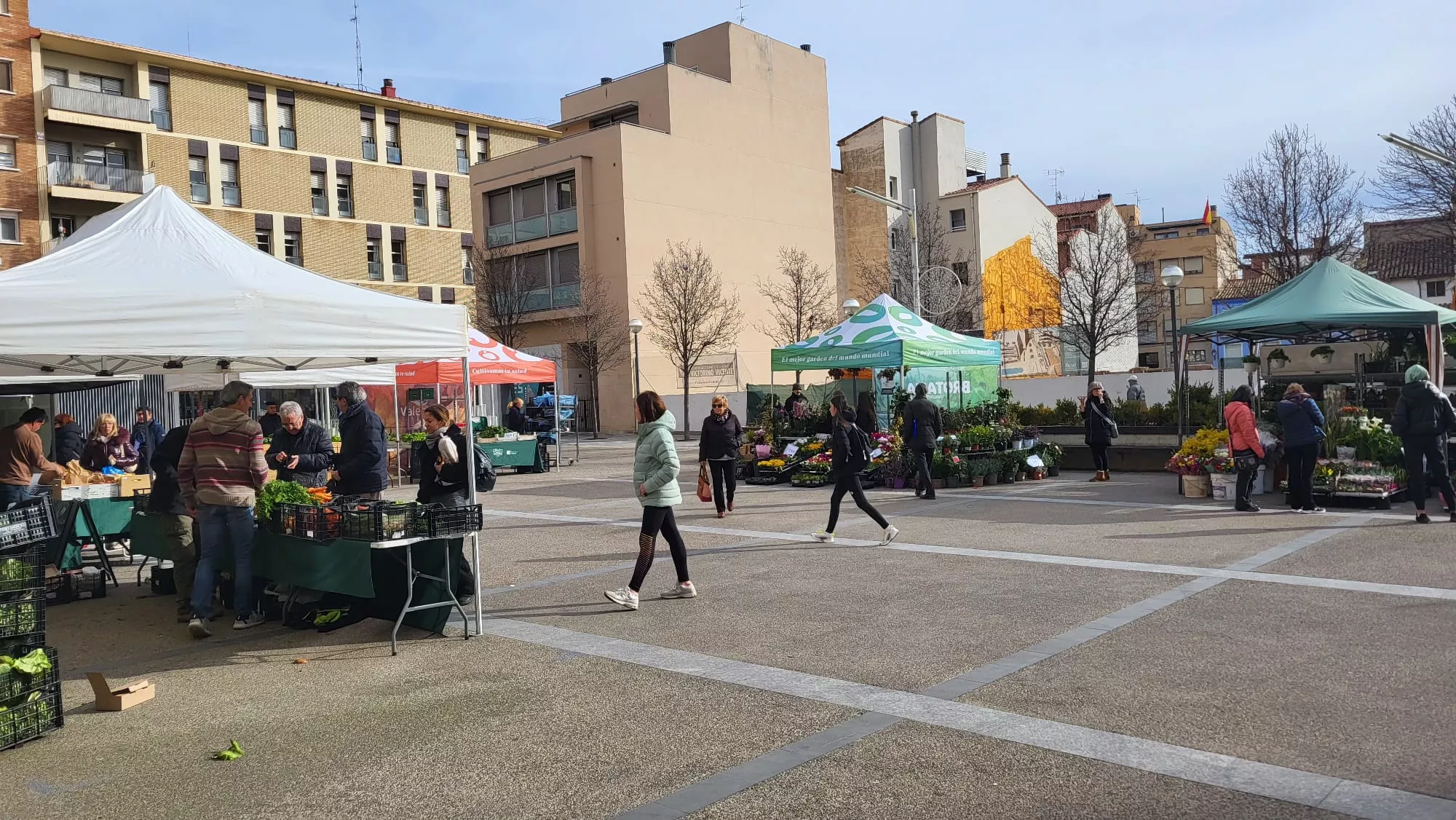Mercado Agroecológico en la Plaza de San Antonio de Huesca