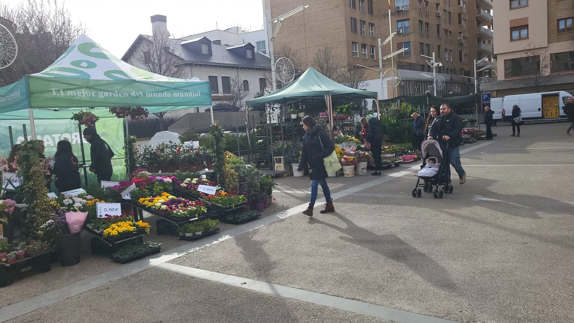 Mercado Agroecológico en la Plaza de San Antonio de Huesca