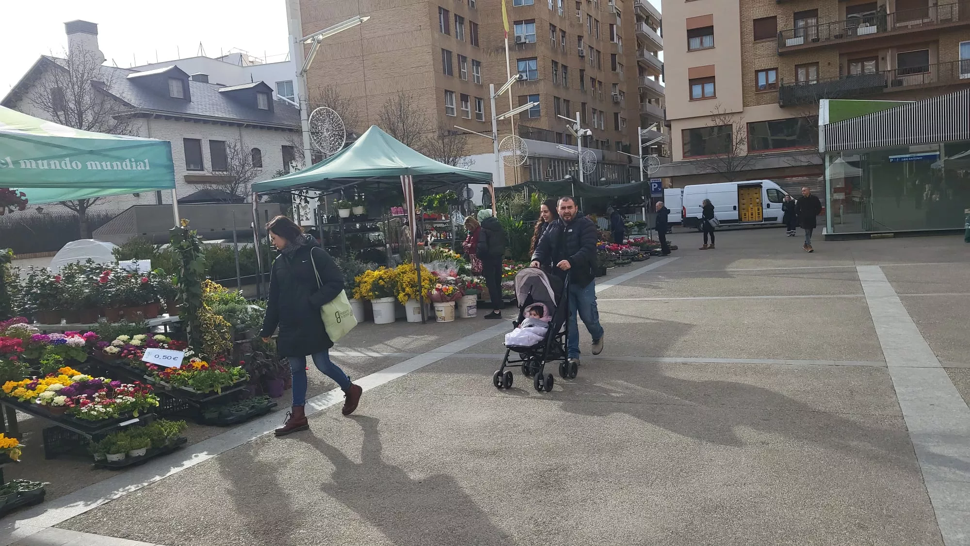 Mercado Agroecológico en la Plaza de San Antonio de Huesca