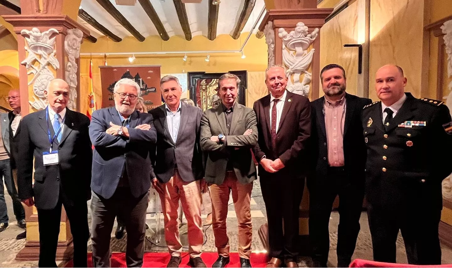 Recepción en Huesca a miembros de asociaciones del Camino de Santiago. Foto Mercedes Manterola