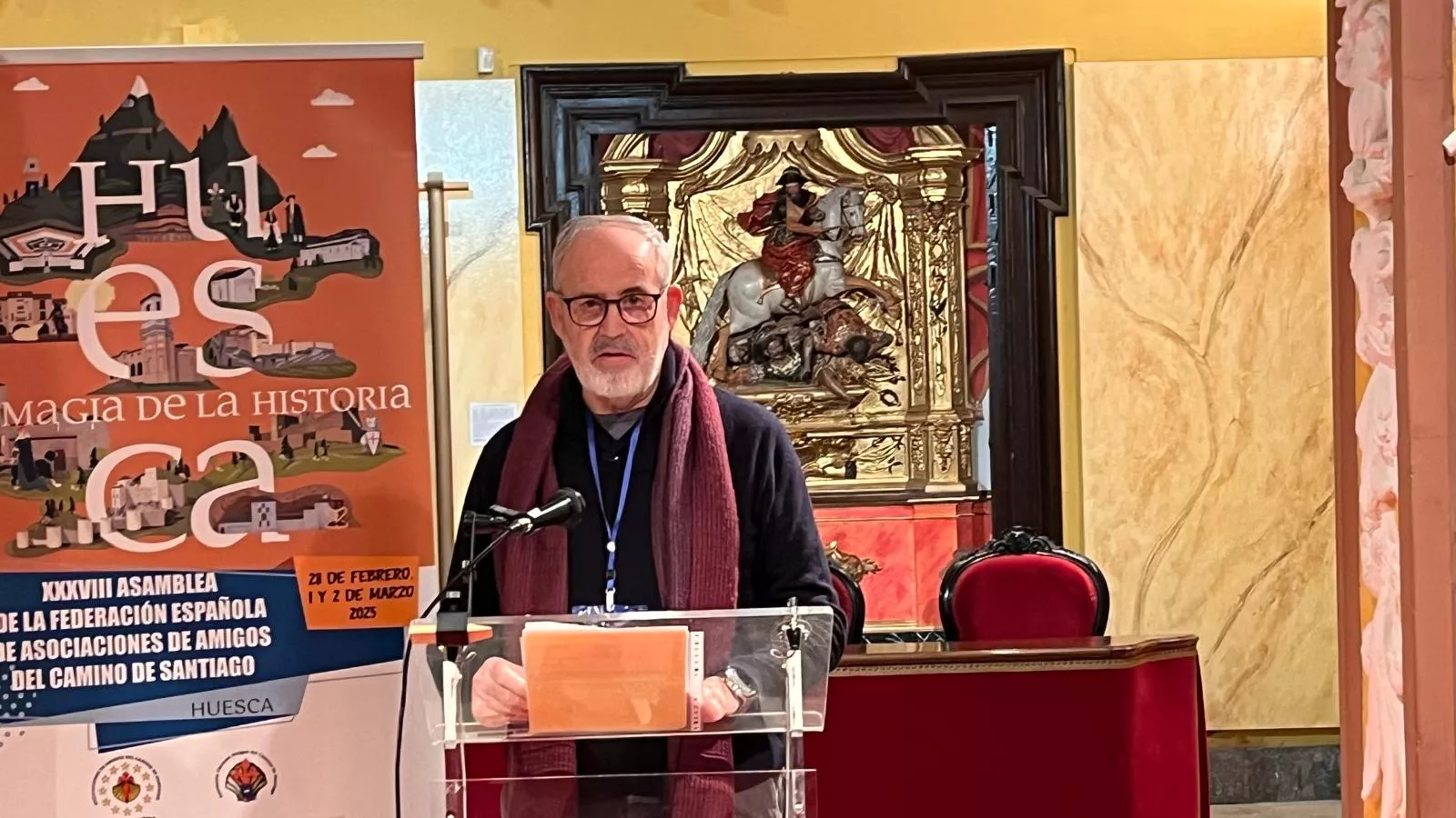 Recepción en Huesca a miembros de asociaciones del Camino de Santiago. Foto Mercedes Manterola