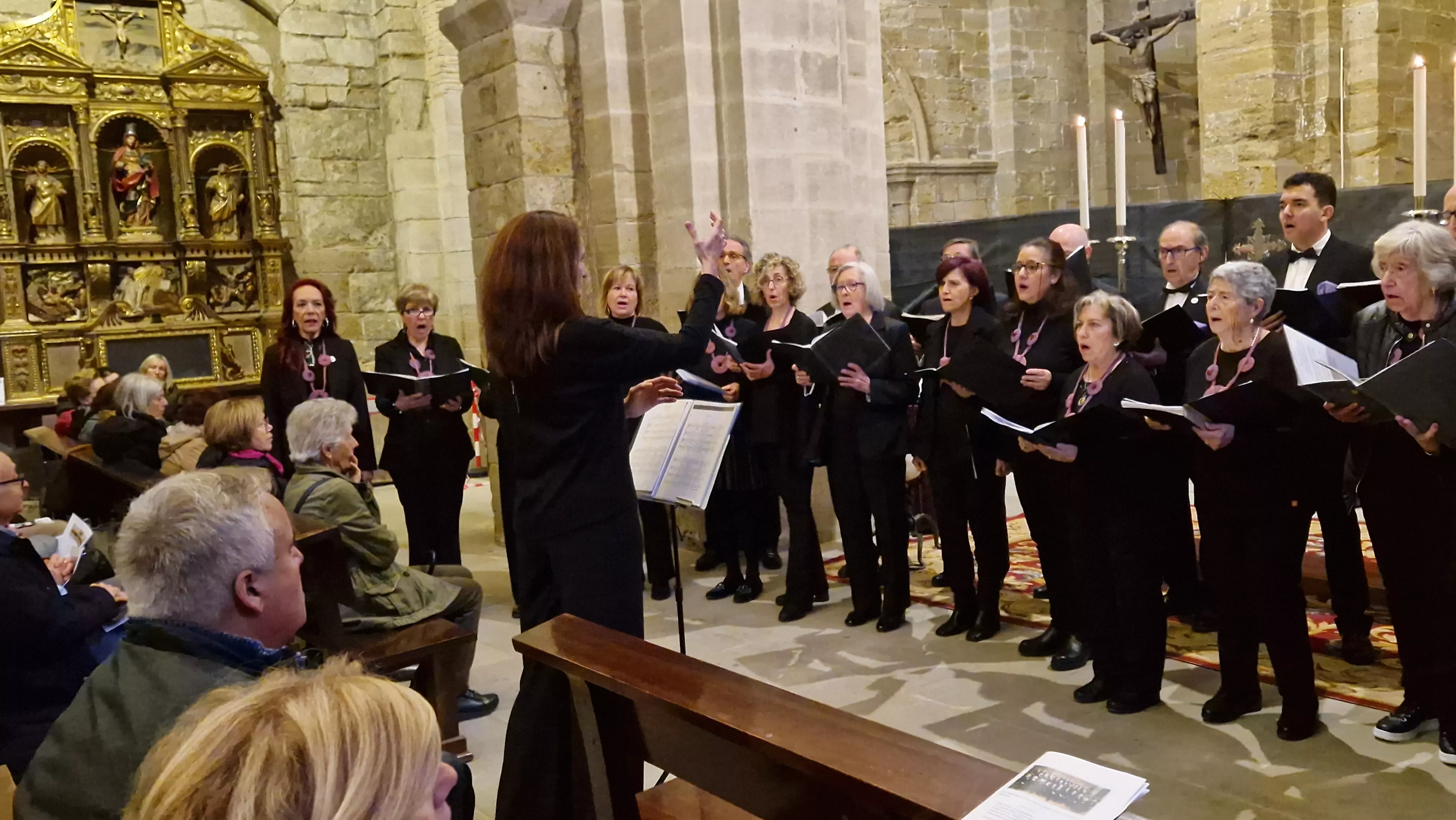 Encuentro de Coros de Huesca, Zaragoza y Las Palmas en San Pedro el Viejo. Foto Myriam Martínez