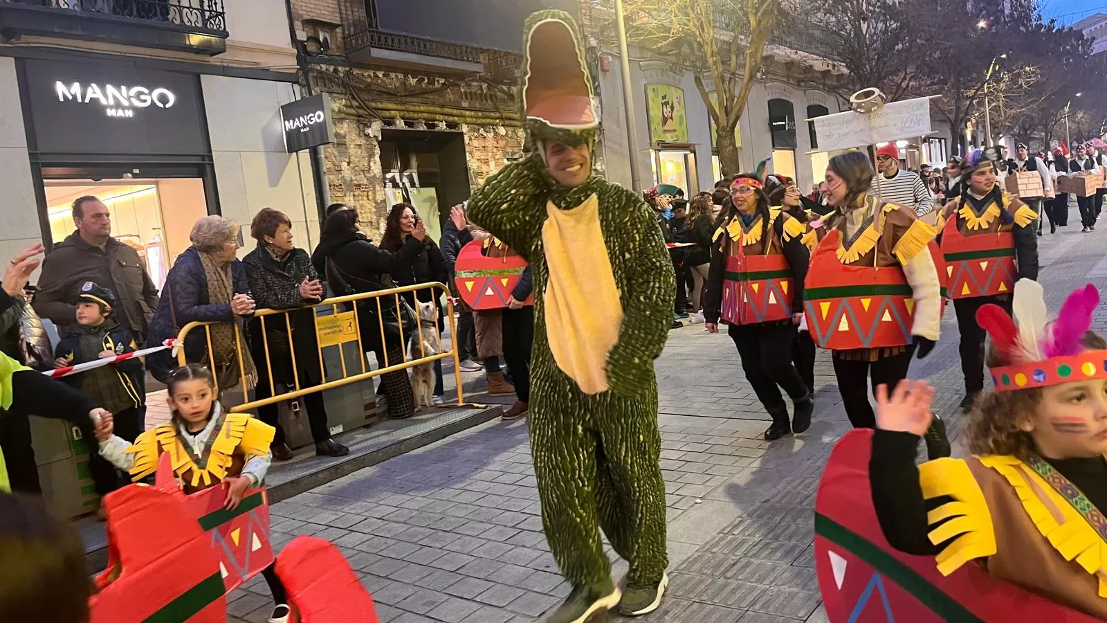 Cabalgata de carnaval 2025 en Huesca. Foto Mercedes Manterola