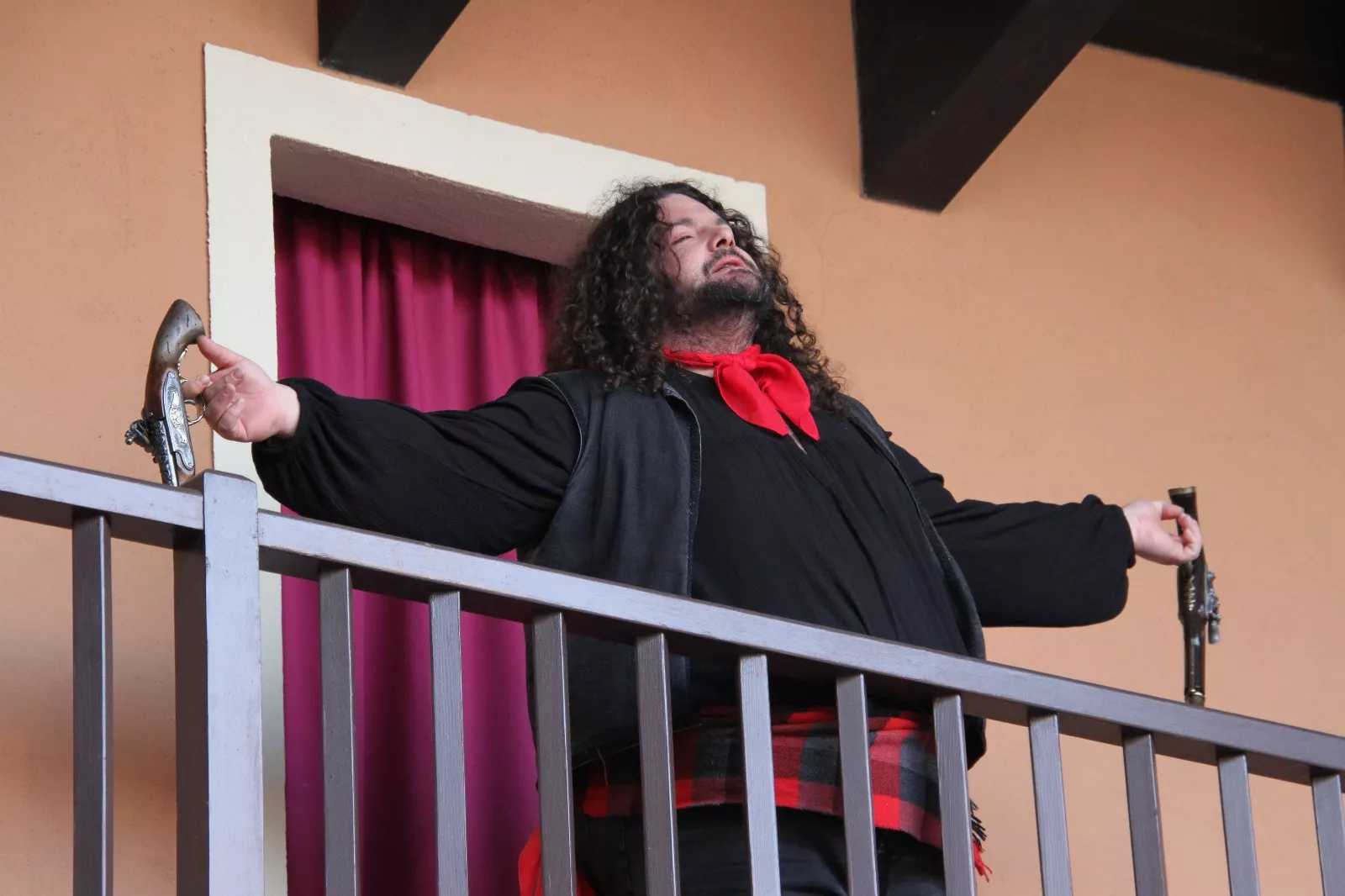 Representación de El bandido Cucaracha en Robres. Foto Carlos Neofato