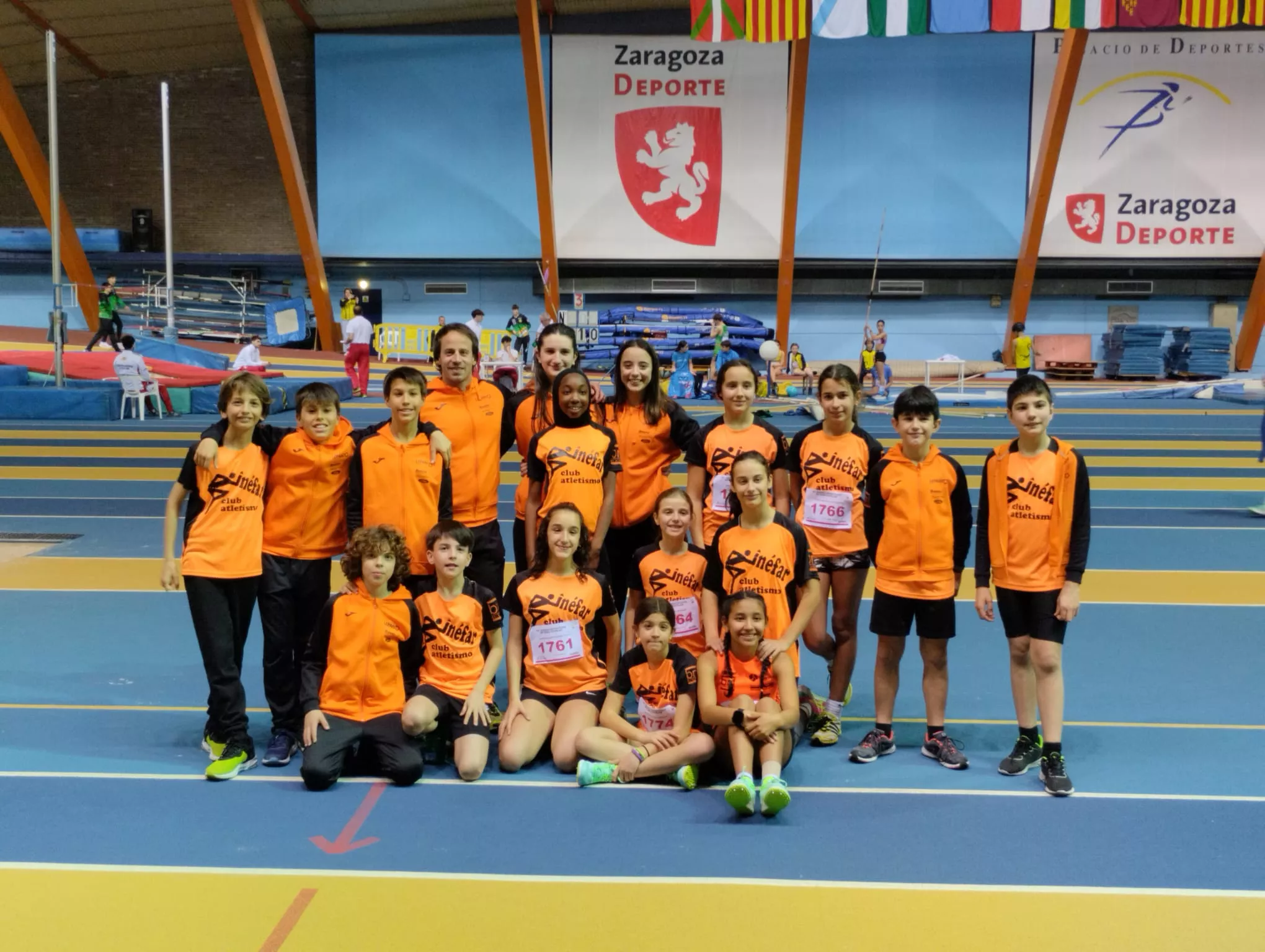 Grupo de infantiles del CA Binefar