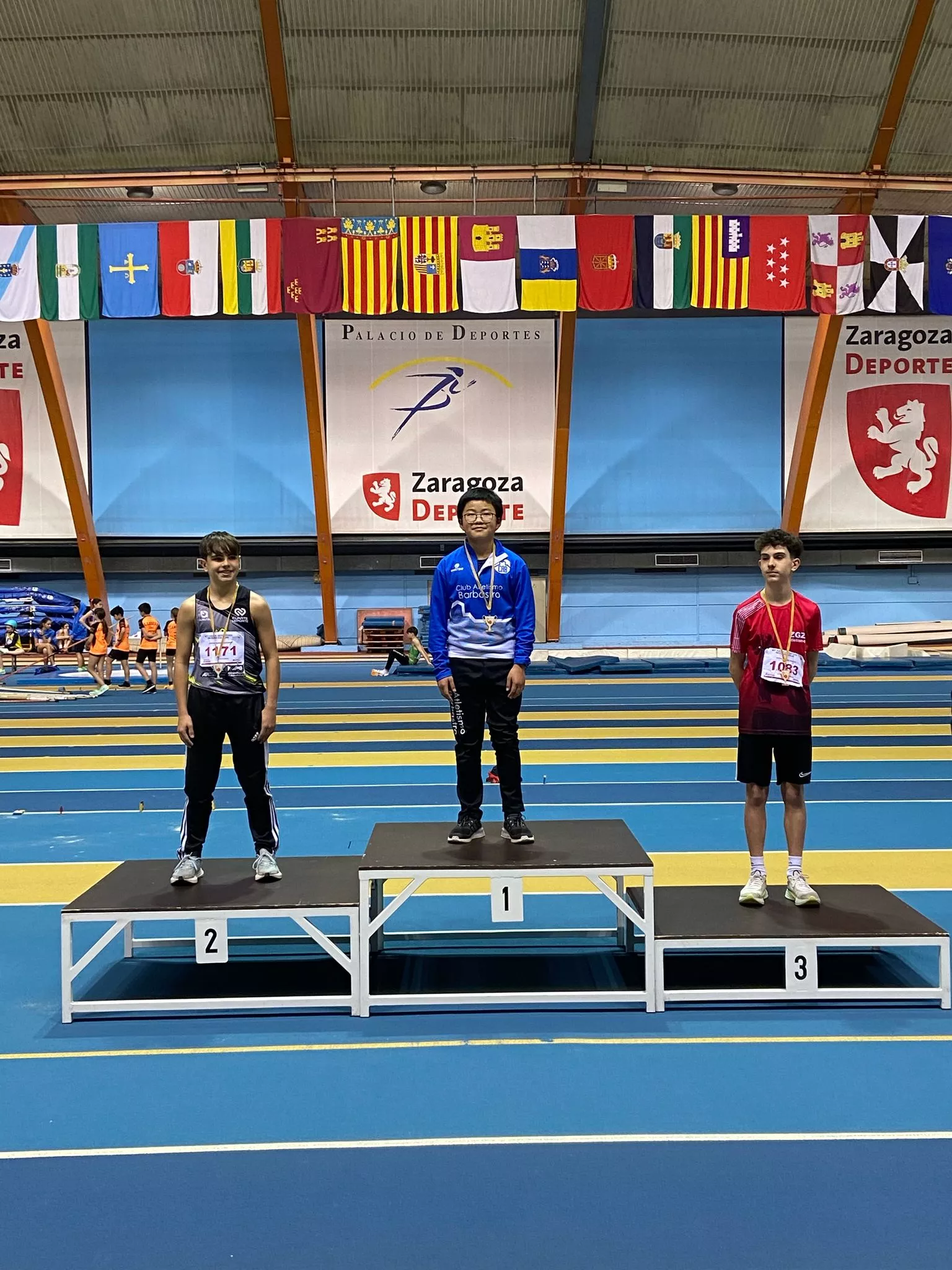 Yambo Mao, oro en 120