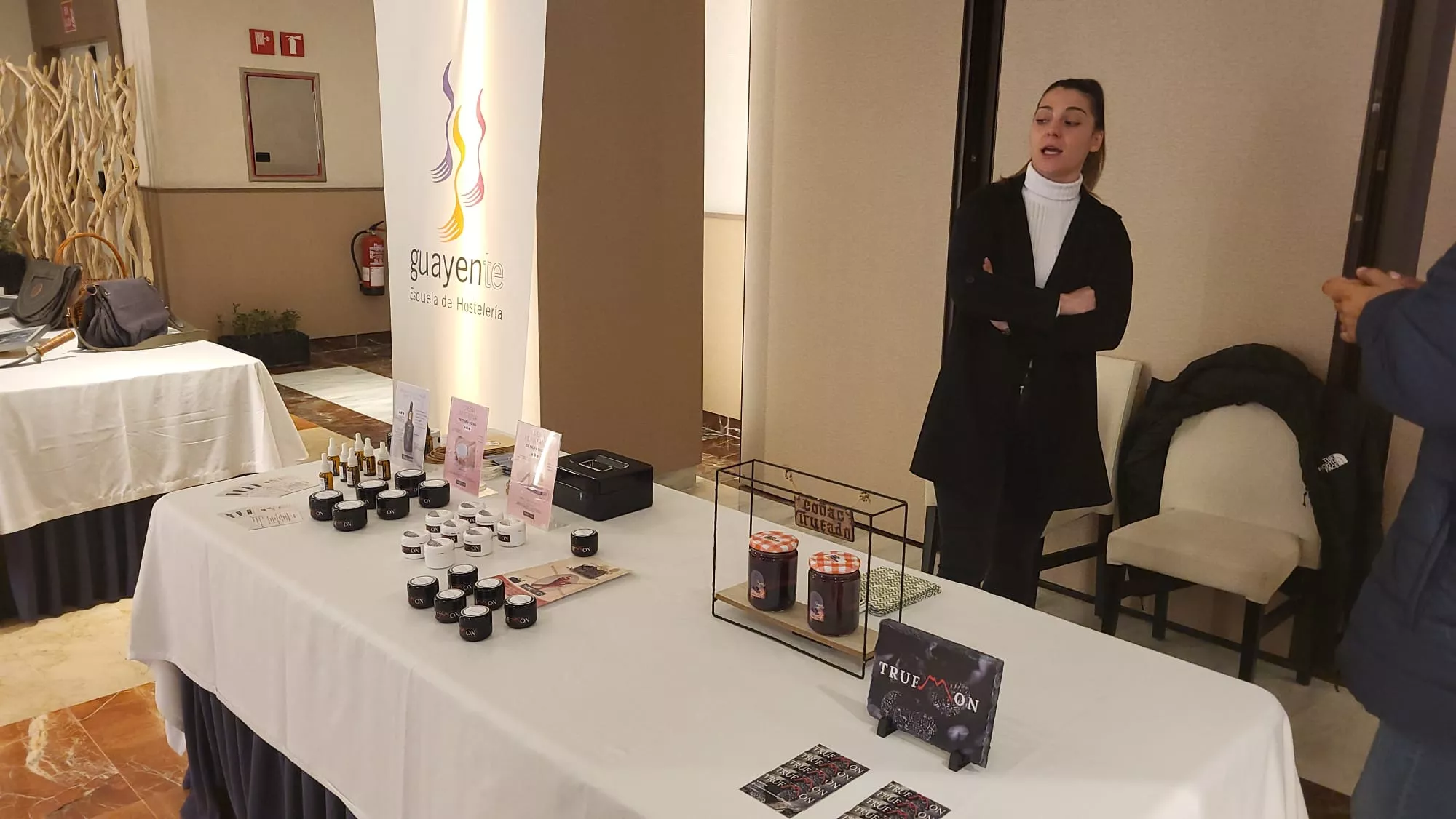 Segunda jornada del Mercado de la Trufa en Huesca