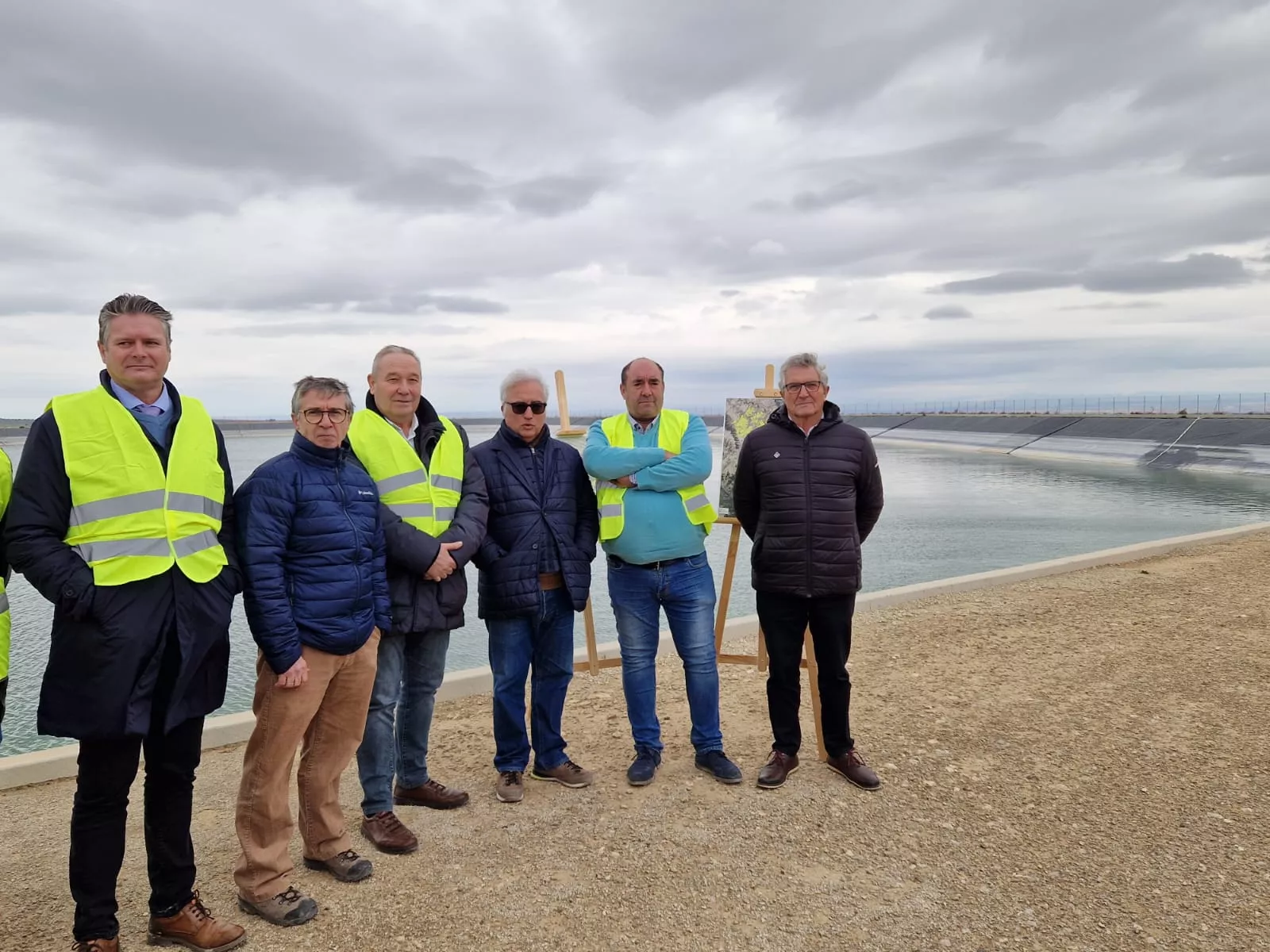 El consejero Rincón, con alcaldes de Fraga, Peñalba y Bujaraloz