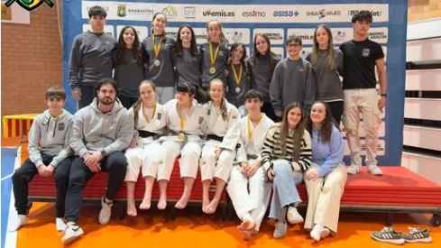 Los judocas del CJ Huesca cosecharon varias medallas. Los judocas del CJ Huesca cosecharon varias medallas.