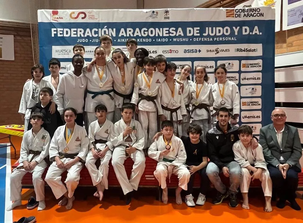 judocas del CJ Binéfar y CJ Barbastro