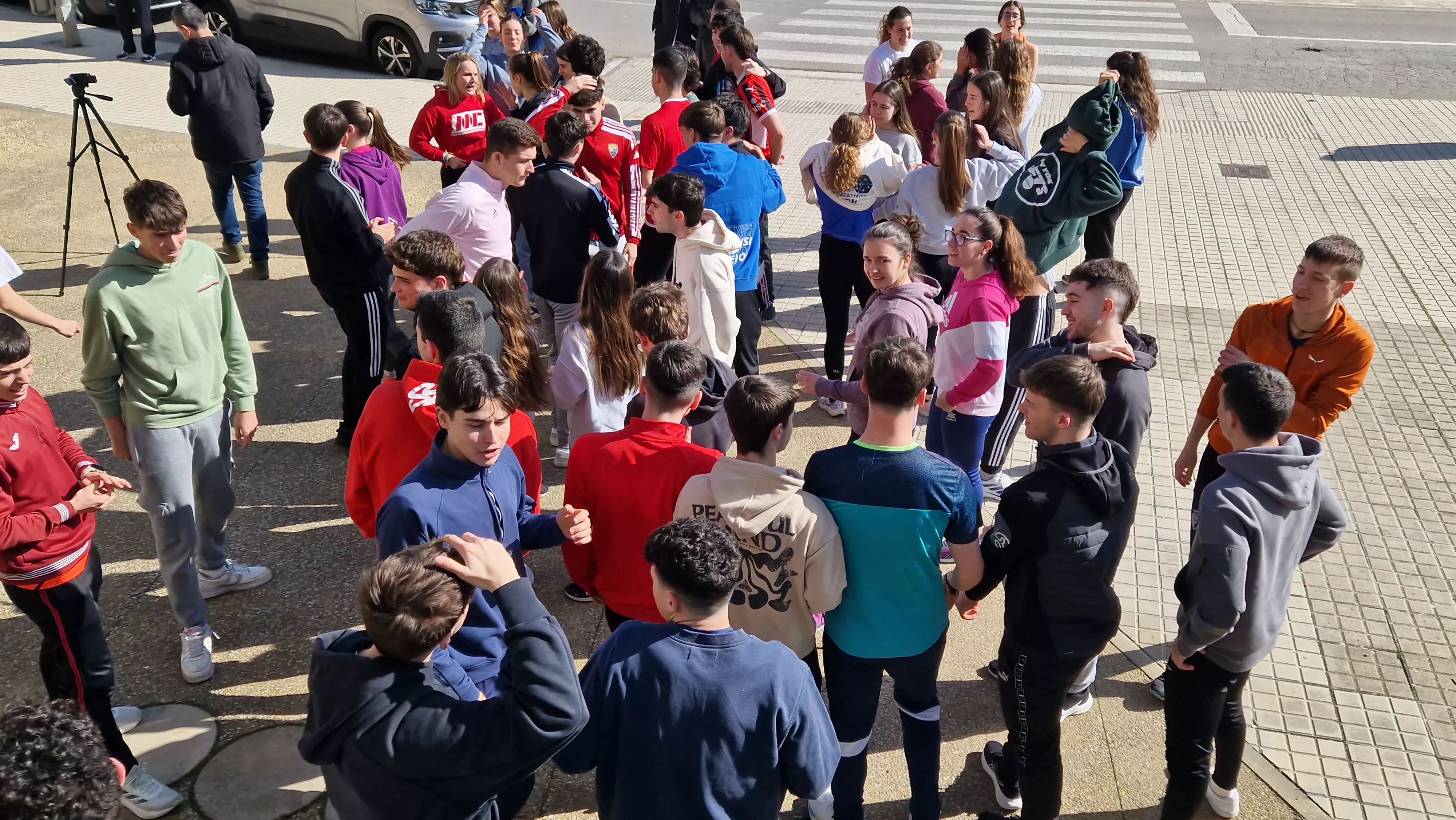 Flashmob de la Facultad de Ciencias de la Salud y del Deporte por el Día de la Mujer. Foto Myriam Martínez