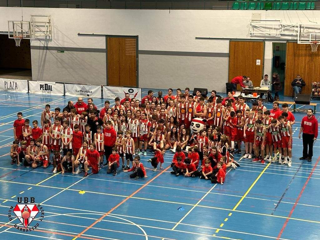 Presentación de los equipos del Unión Basket Barbastro. Foto: UBB