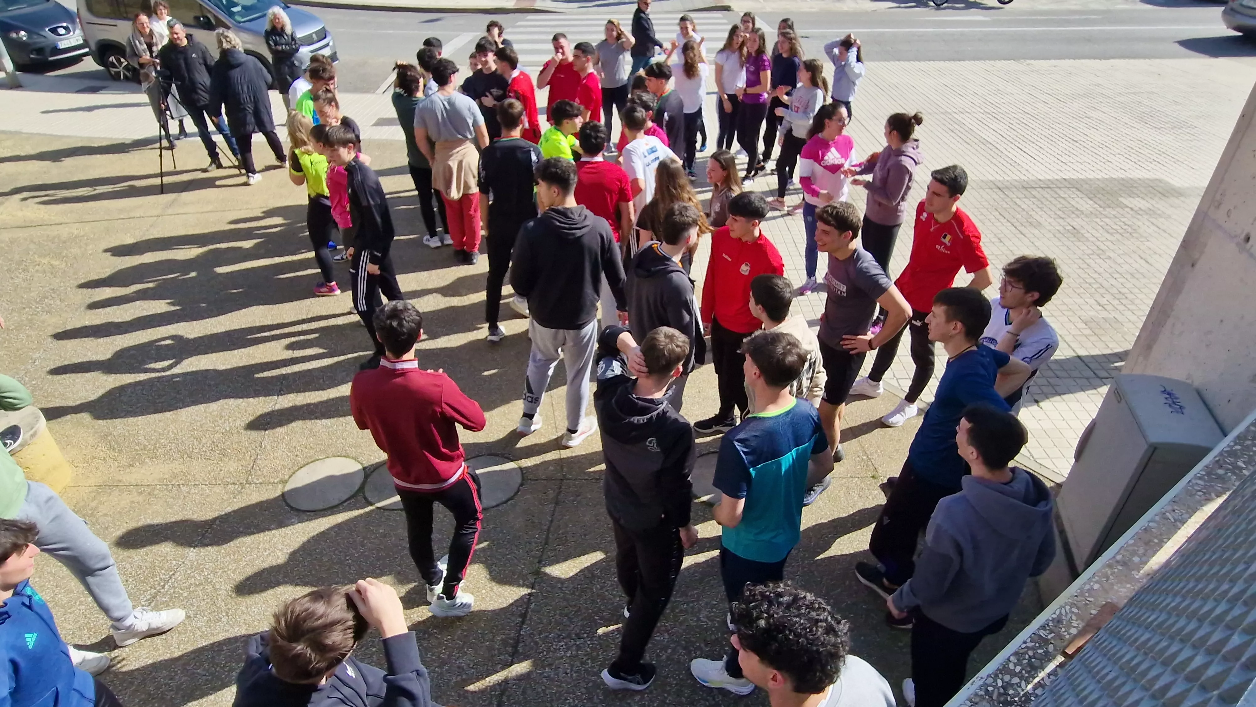 Flashmob de la Facultad de Ciencias de la Salud y del Deporte por el Día de la Mujer. Foto Myriam Martínez