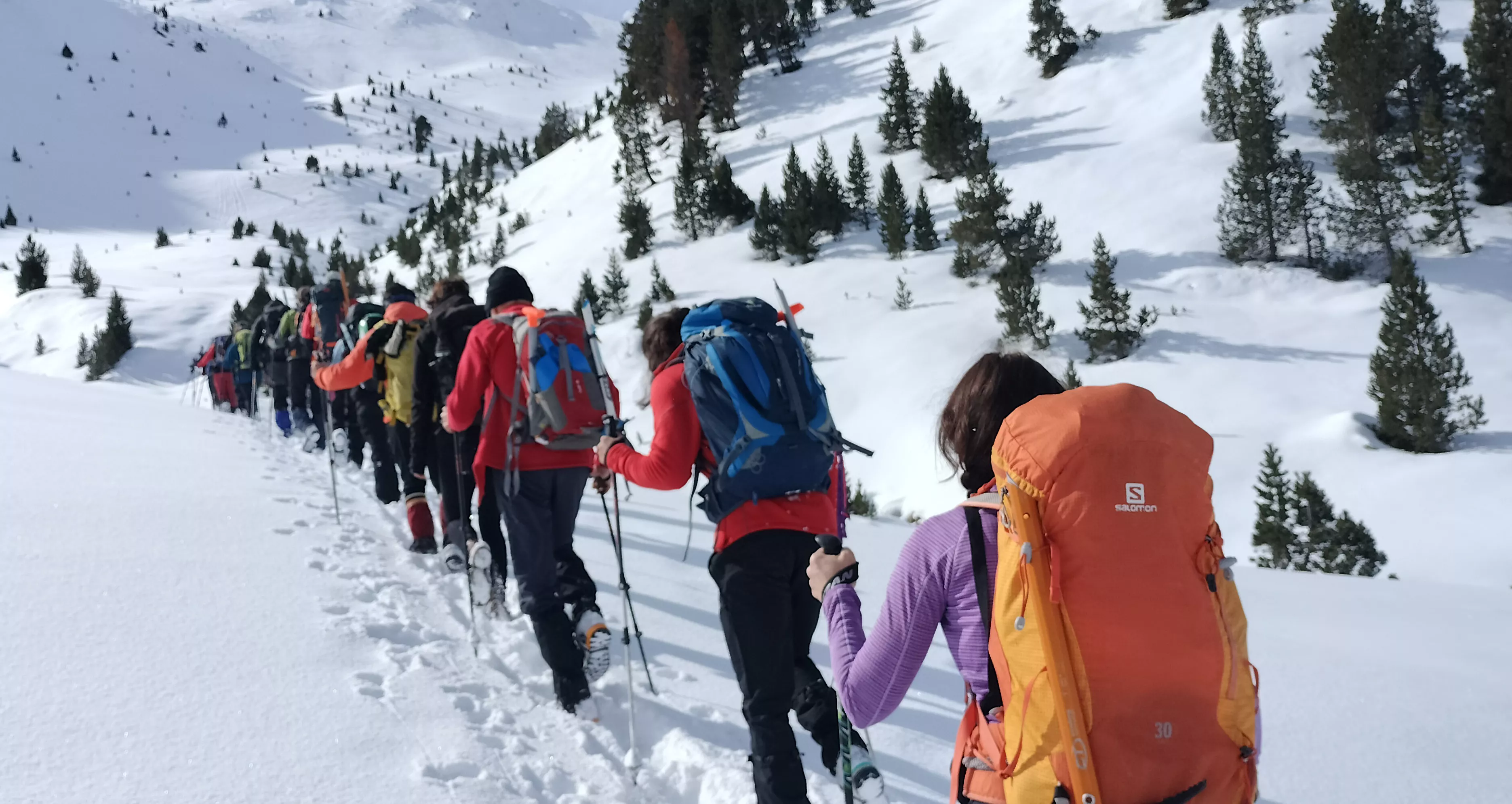 Los clubes por la sierra de Mener.