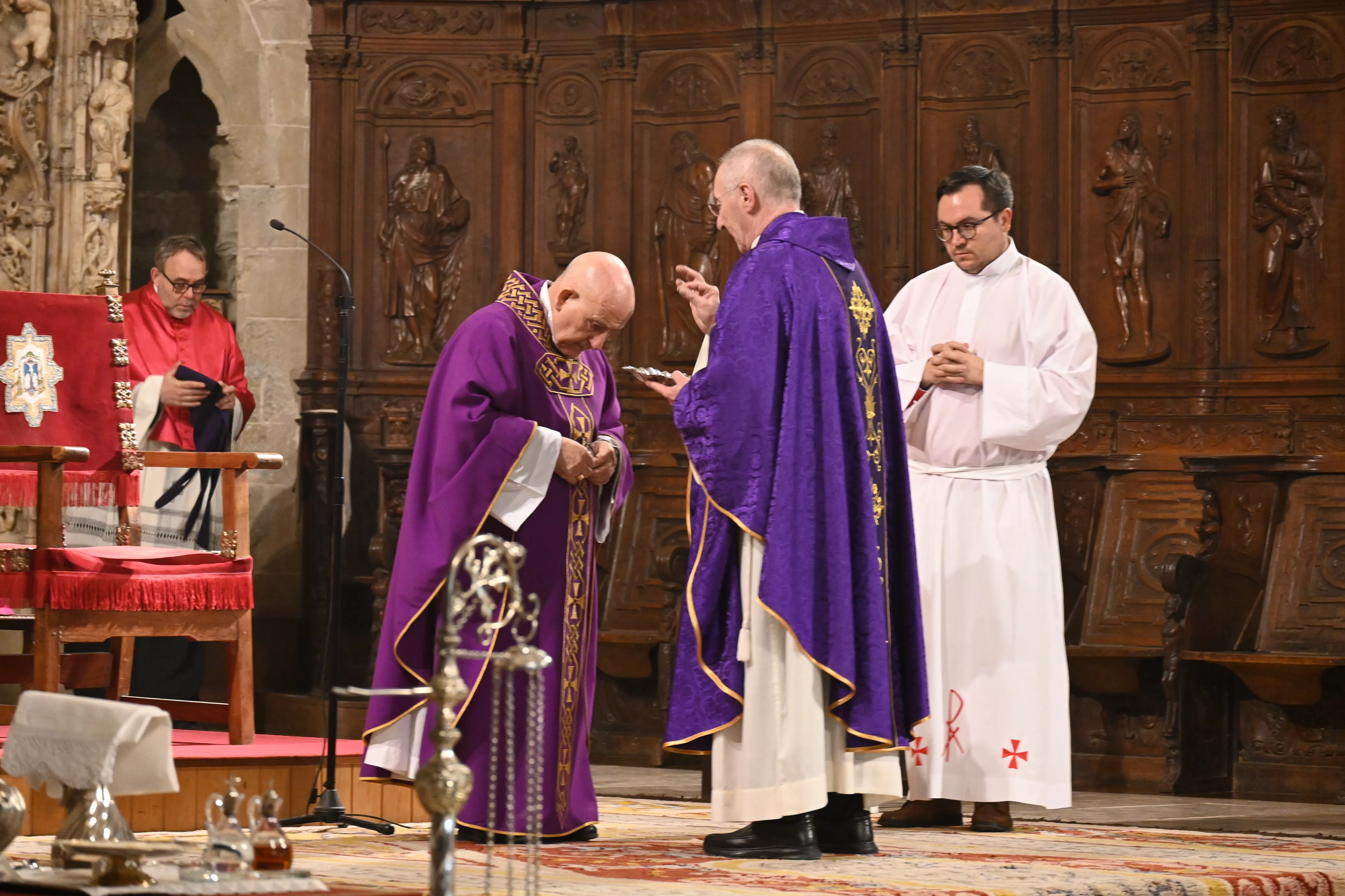 Miércoles de Ceniza en la Catedral de Huesca. Foto Carlos Jalle González
