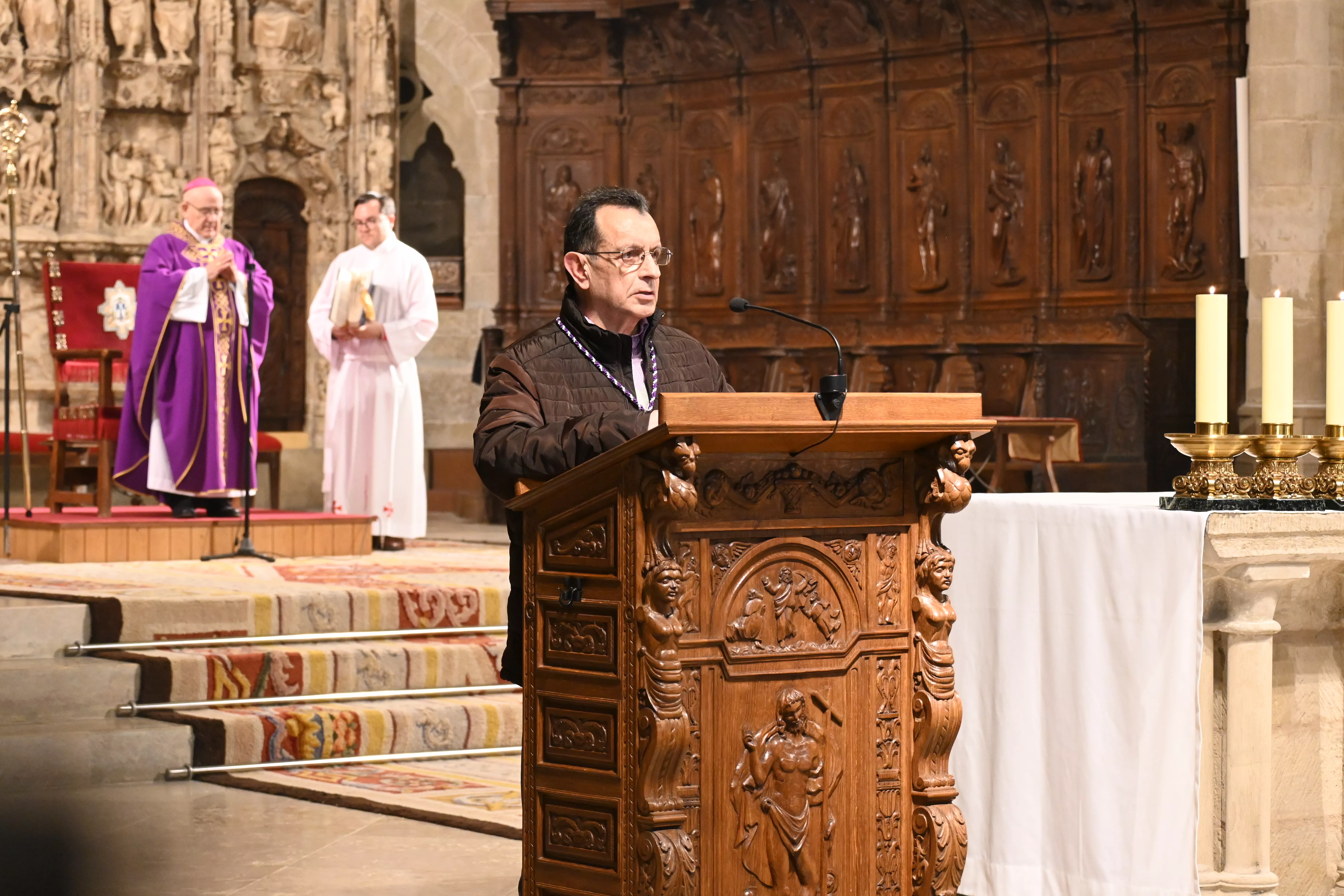 Miércoles de Ceniza en la Catedral de Huesca. Foto Carlos Jalle González
