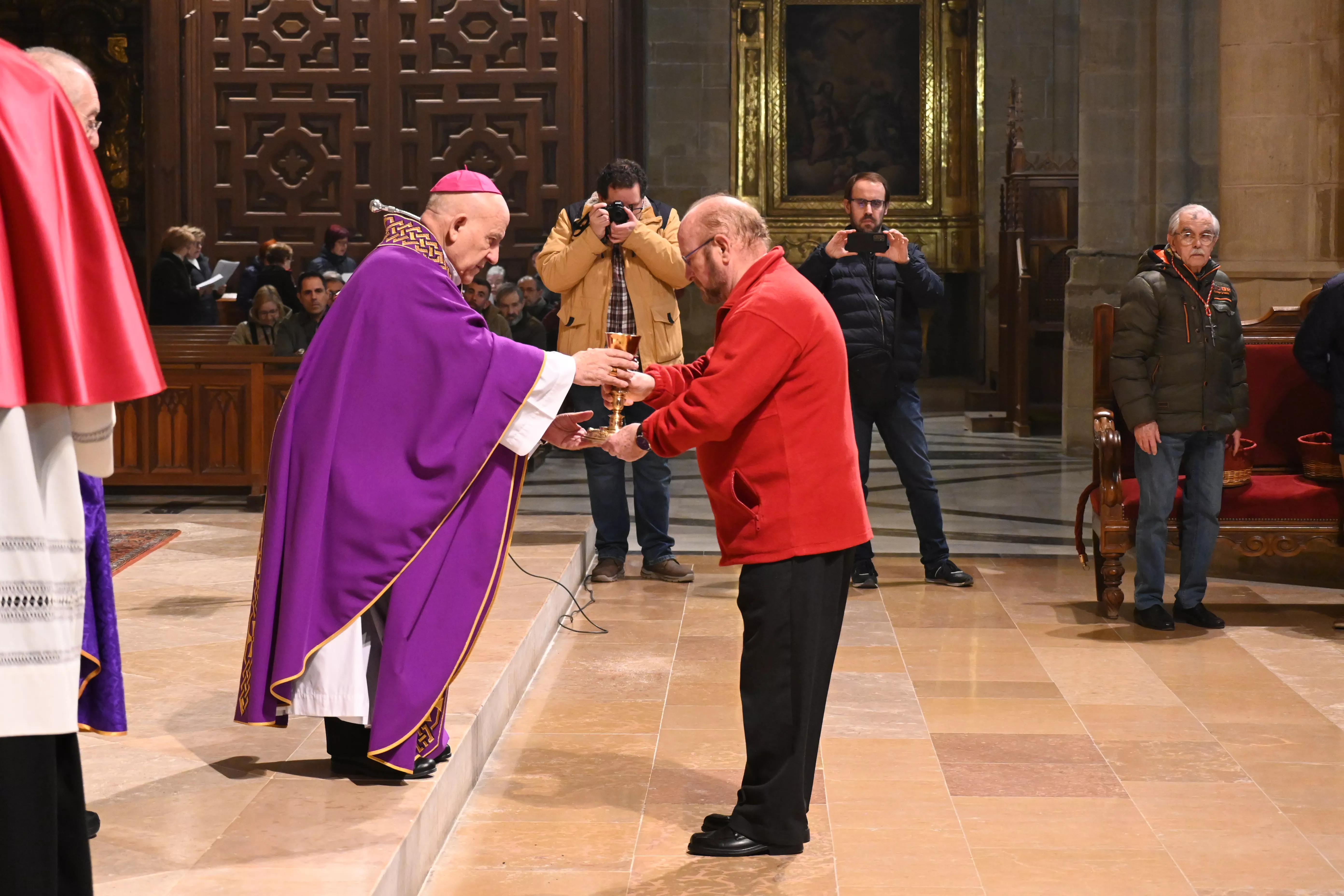 Miércoles de Ceniza en la Catedral de Huesca. Foto Carlos Jalle González
