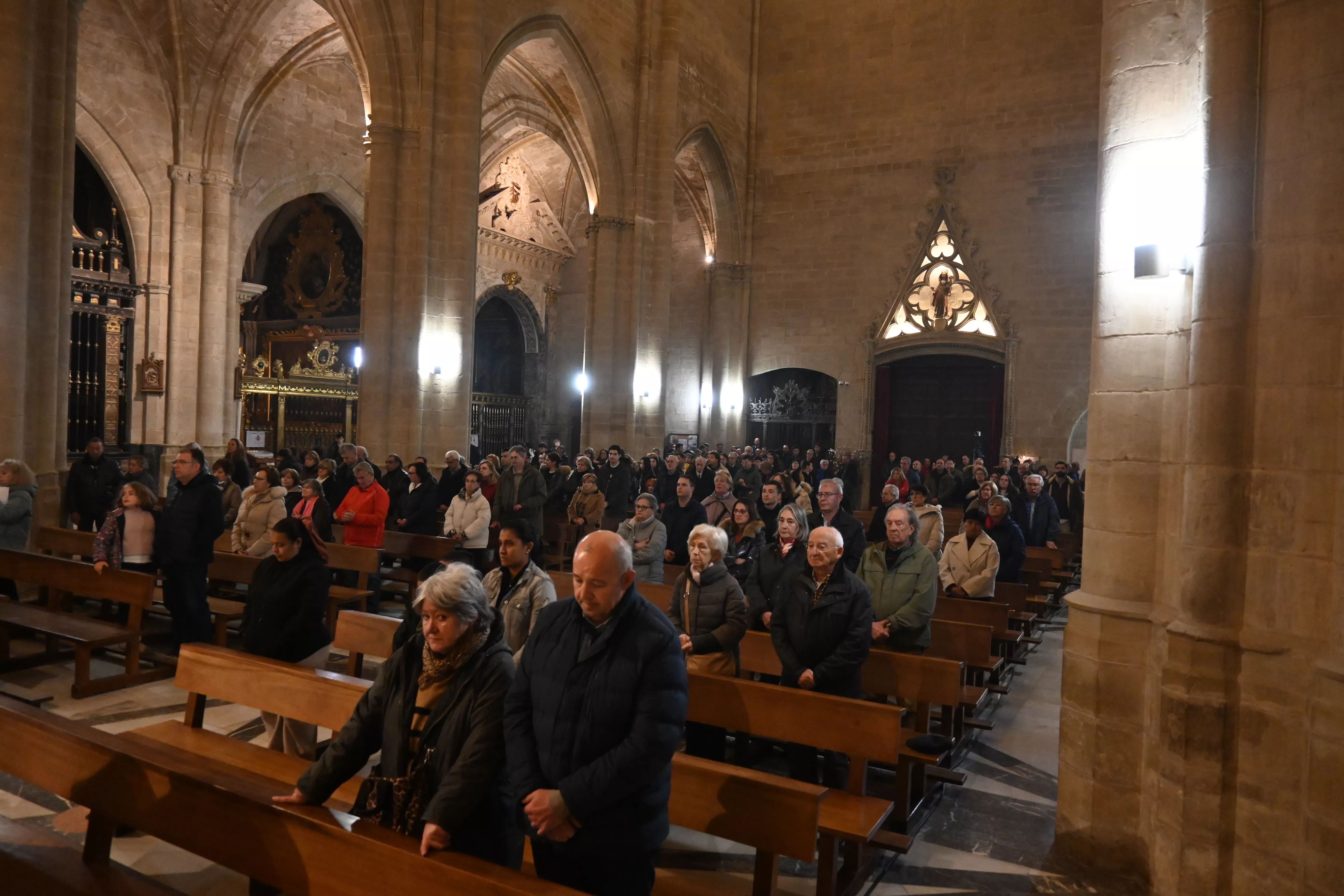 Miércoles de Ceniza en la Catedral de Huesca. Foto Carlos Jalle González