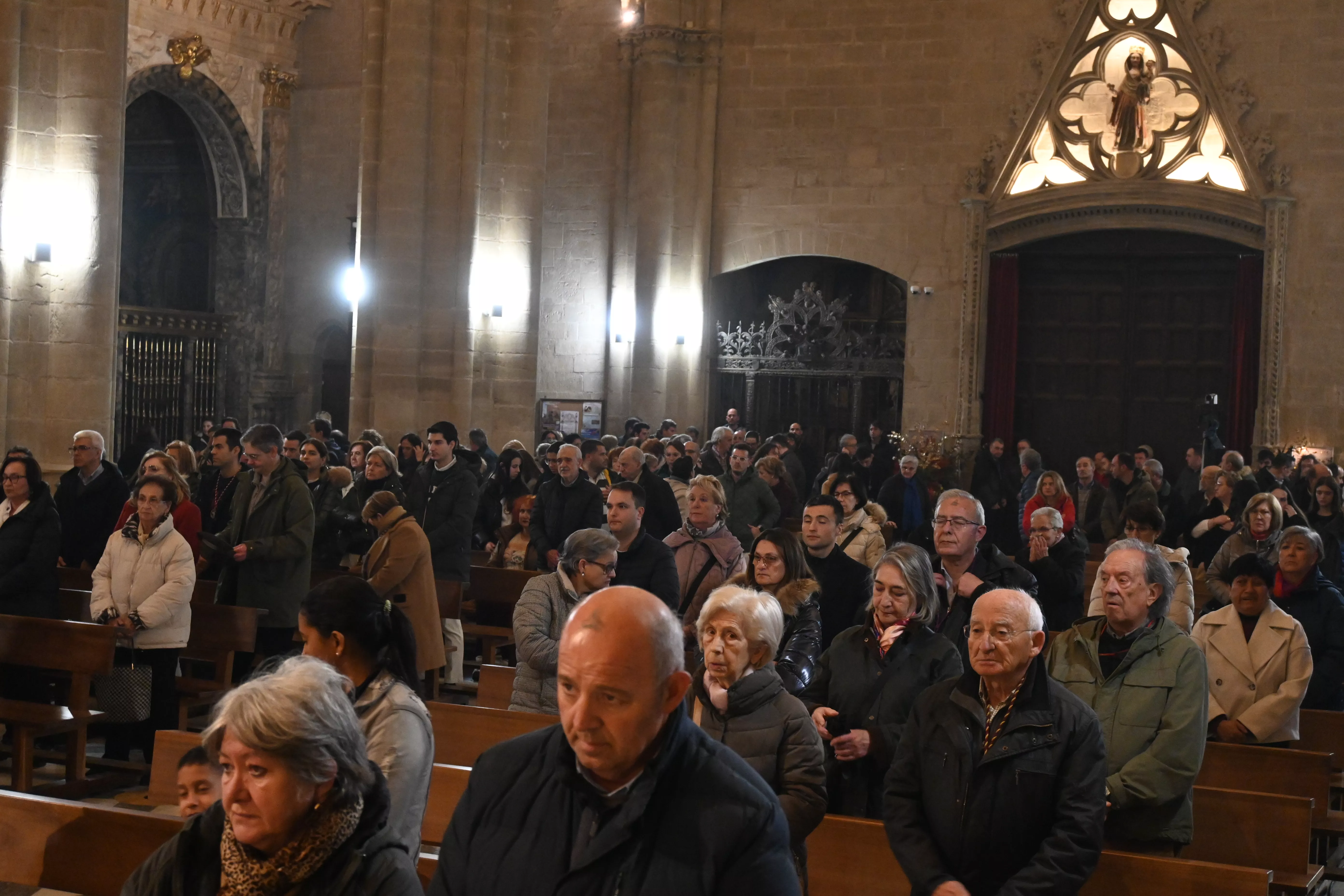 Miércoles de Ceniza en la Catedral de Huesca. Foto Carlos Jalle González