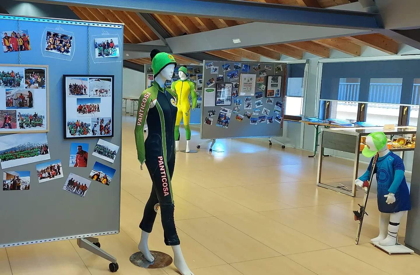 Exposición del 50º Aniversario Panticosa Esquí Club en el centro cultural La Fajuala