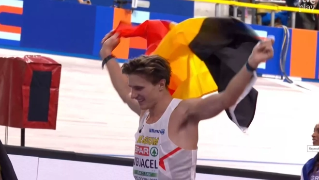 Christian Iguacel y la felicidad del subcampeonato. Christian Iguacel y la felicidad del subcampeonato.