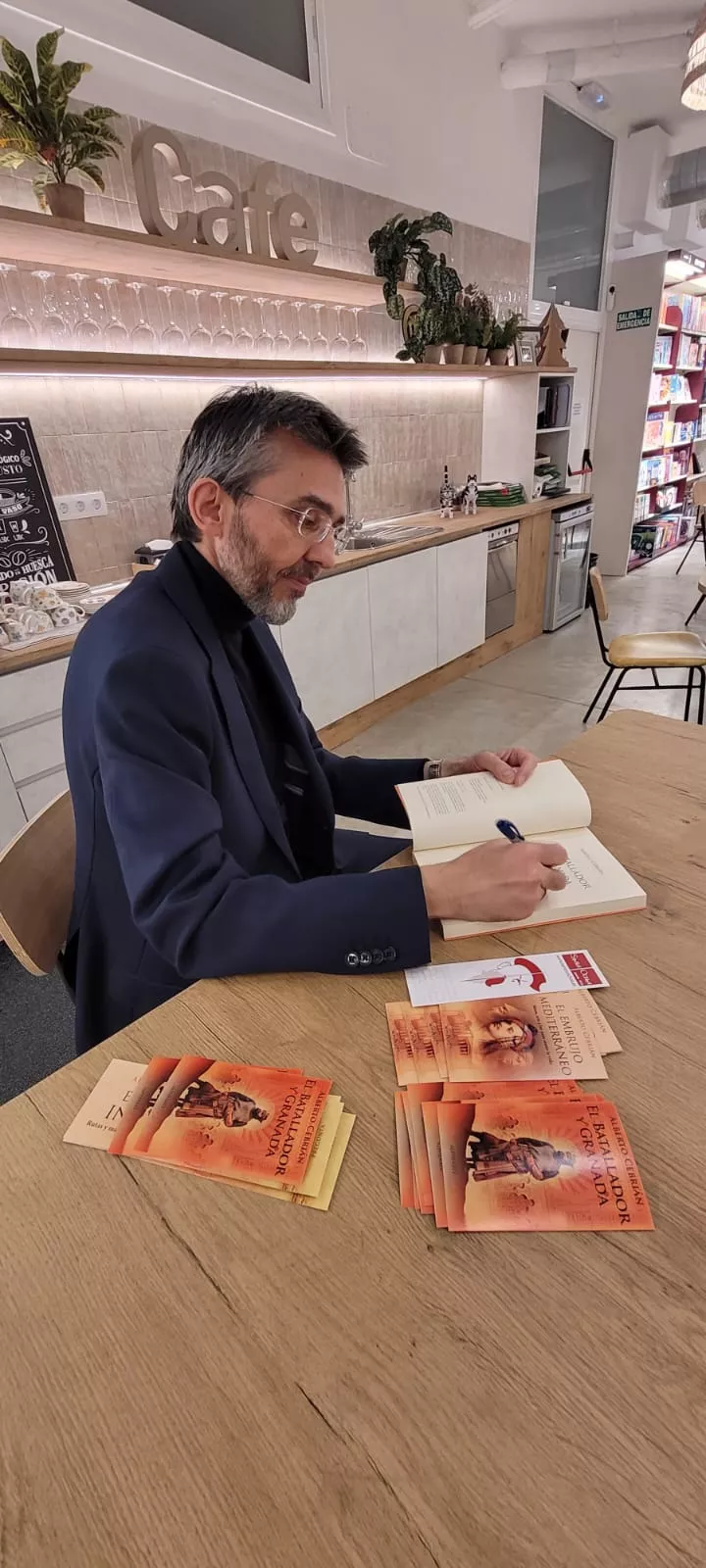 Presentación de El Batallador y Granada de Alberto Cebrián en Santos Ochoa