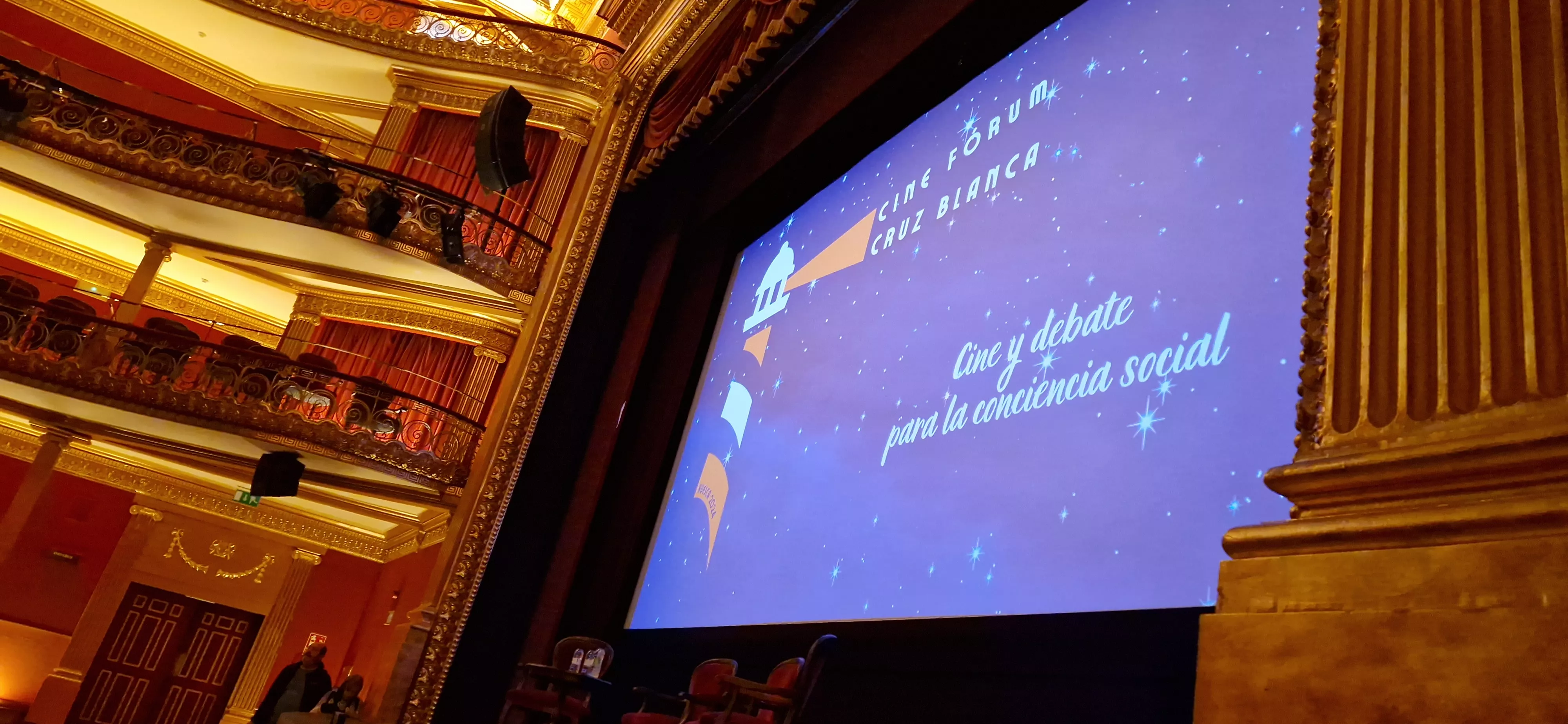 Cine Fórum de la Cruz Blanca sobre adicciones. Foto Myriam Martínez