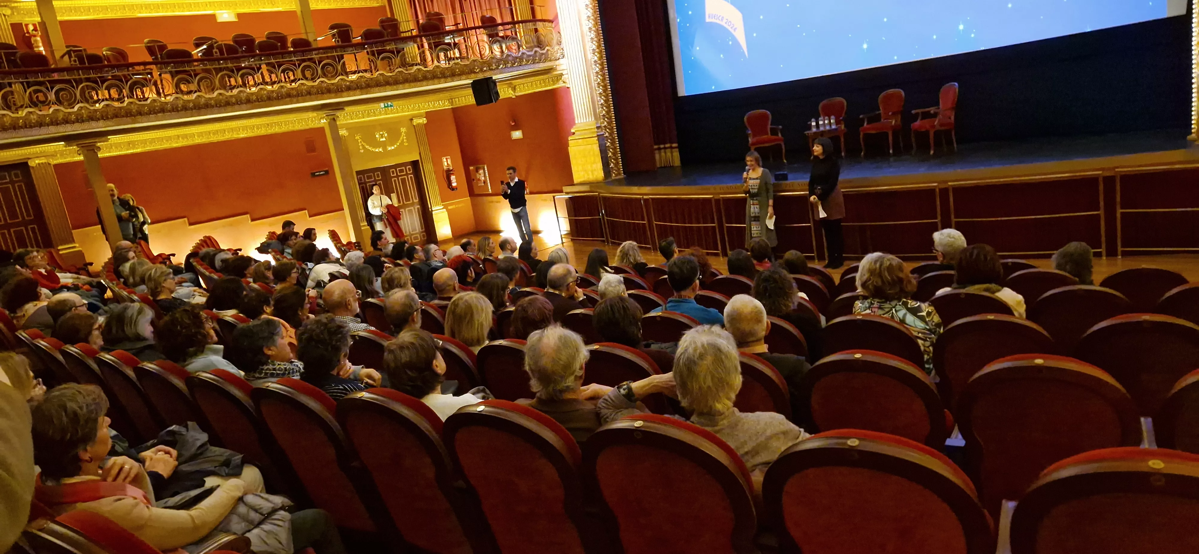 Cine Fórum de la Cruz Blanca sobre adicciones. Foto Myriam Martínez