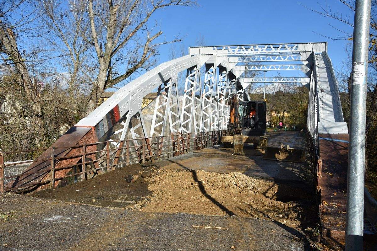 Obras en el puente de Santa Fe de Barbastro 