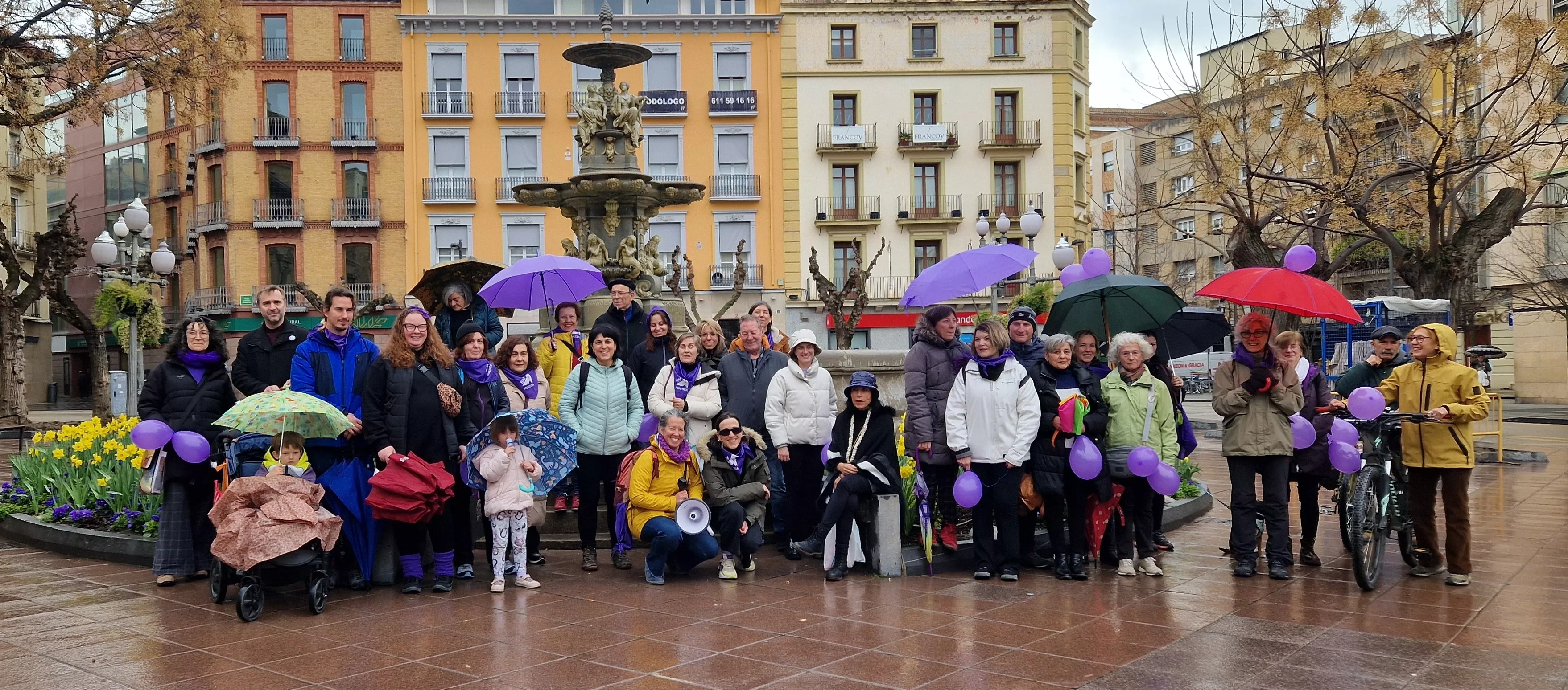 Andada feminista en Huesca con motivo del 8M Día Internacional de la Mujer. Foto Myriam Martínez