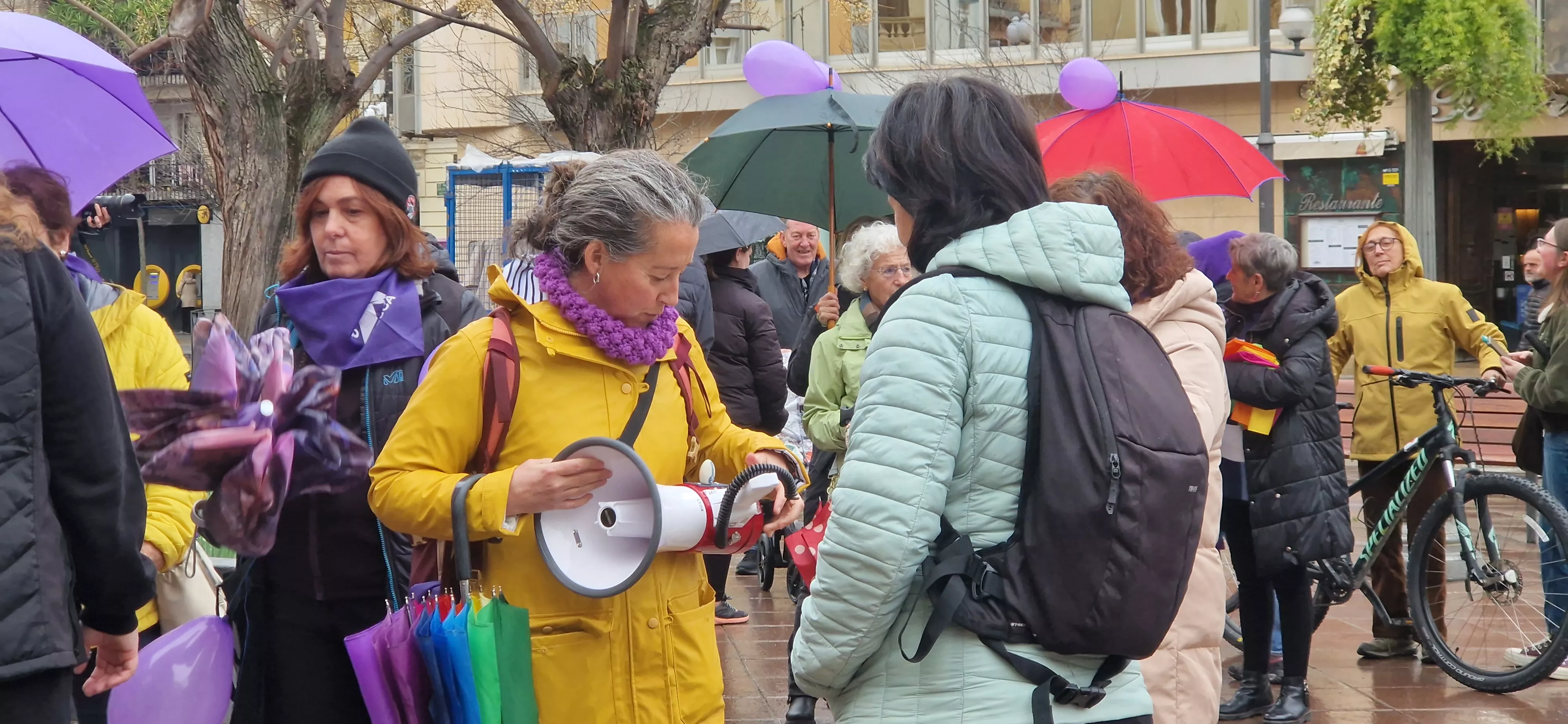Andada feminista en Huesca con motivo del 8M Día Internacional de la Mujer. Foto Myriam Martínez