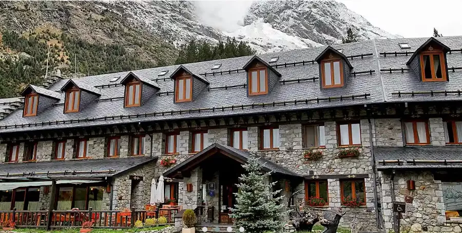 Cierre preventivo de las carreteras de acceso al Balneario de Panticosa y Llanos del Hospital