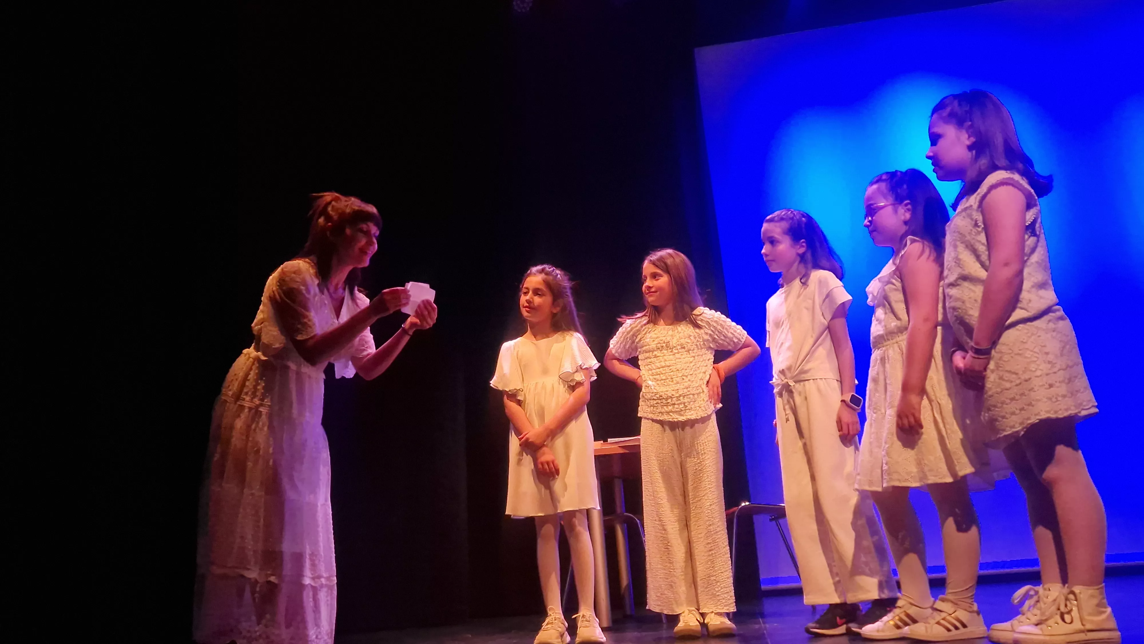 Encuentro  "Tan altas como la luna". Foto Myriam Martínerz