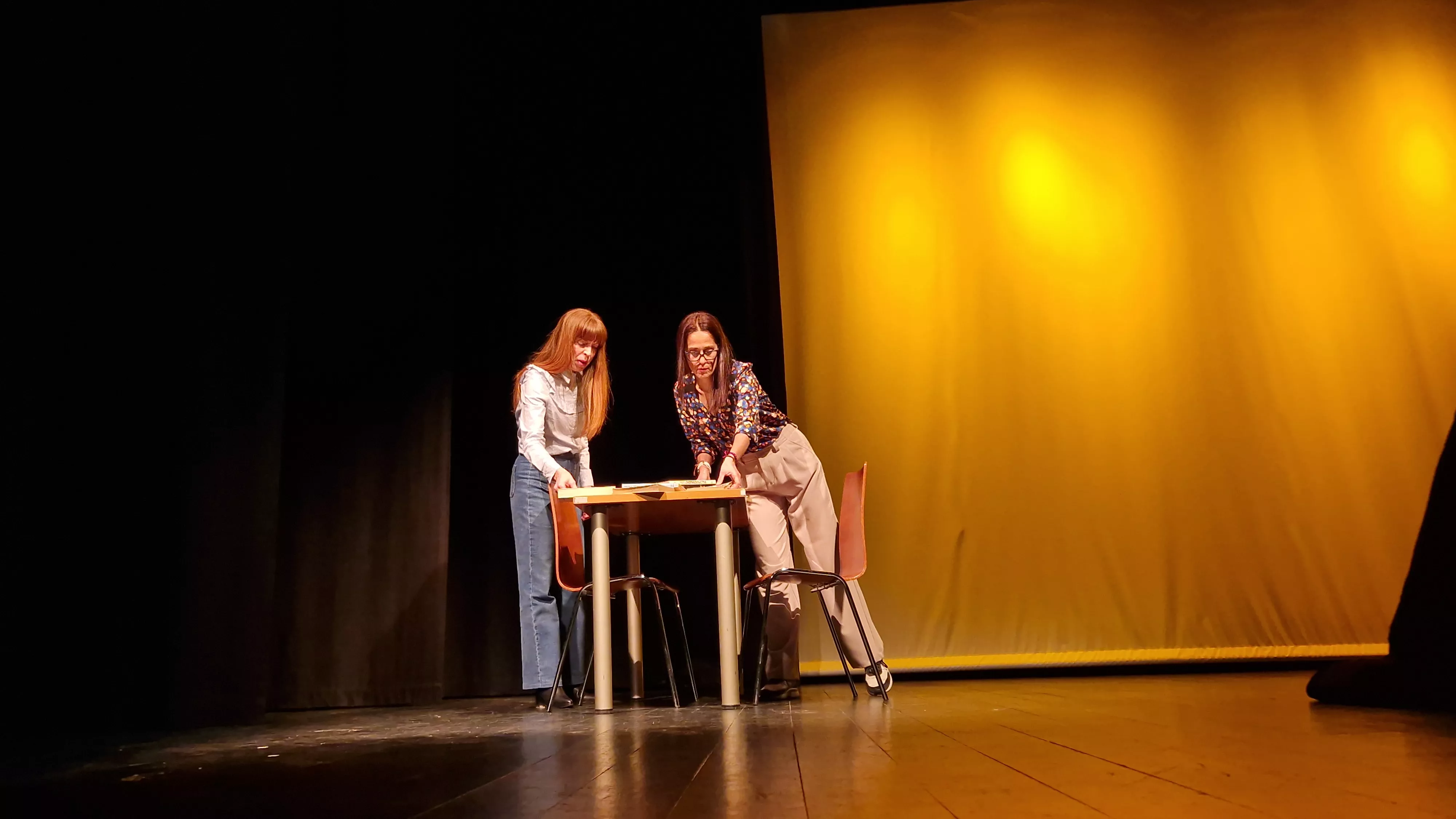 Sescún Marías e Irene Abad. Encuentro  "Tan altas como la luna". Foto Myriam Martínerz
