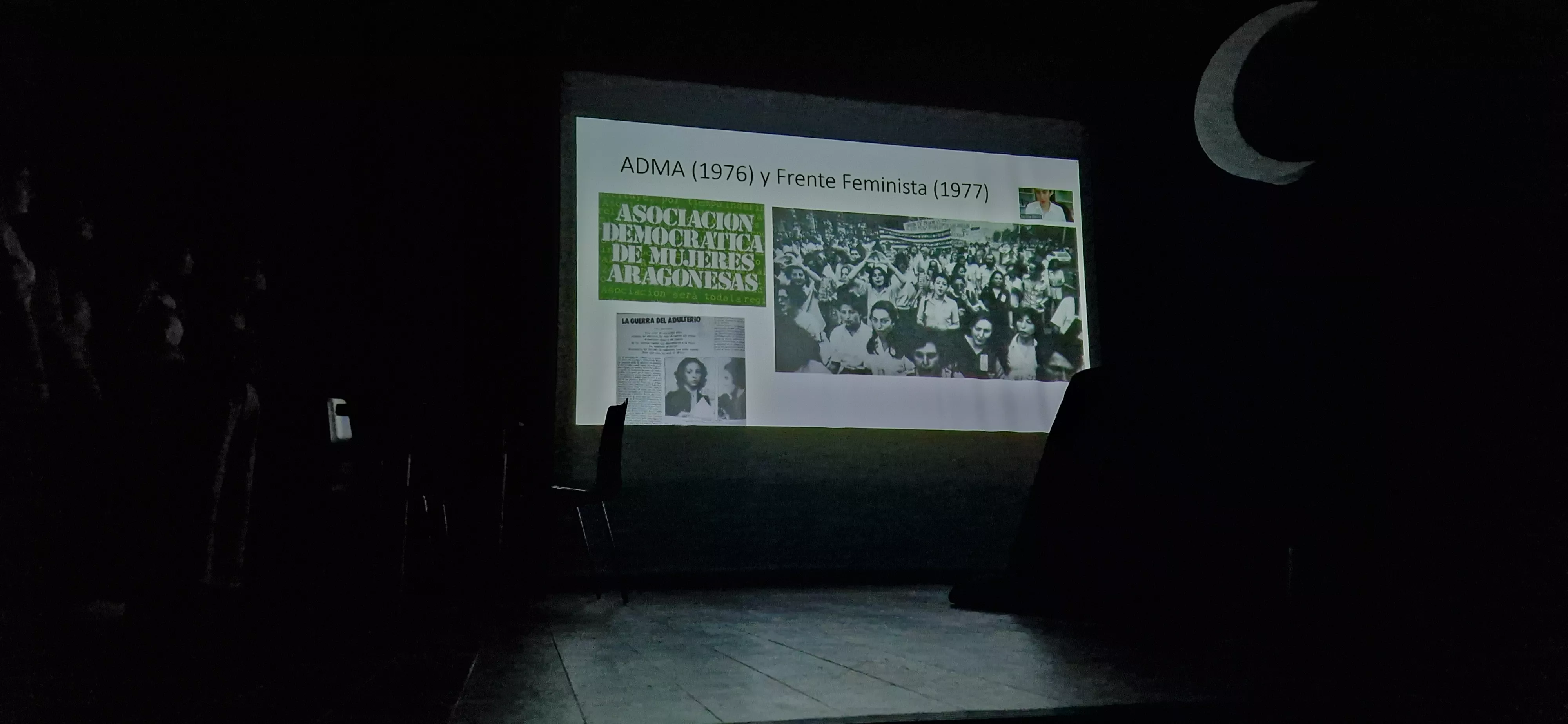 Encuentro  "Tan altas como la luna". Foto Myriam Martínerz