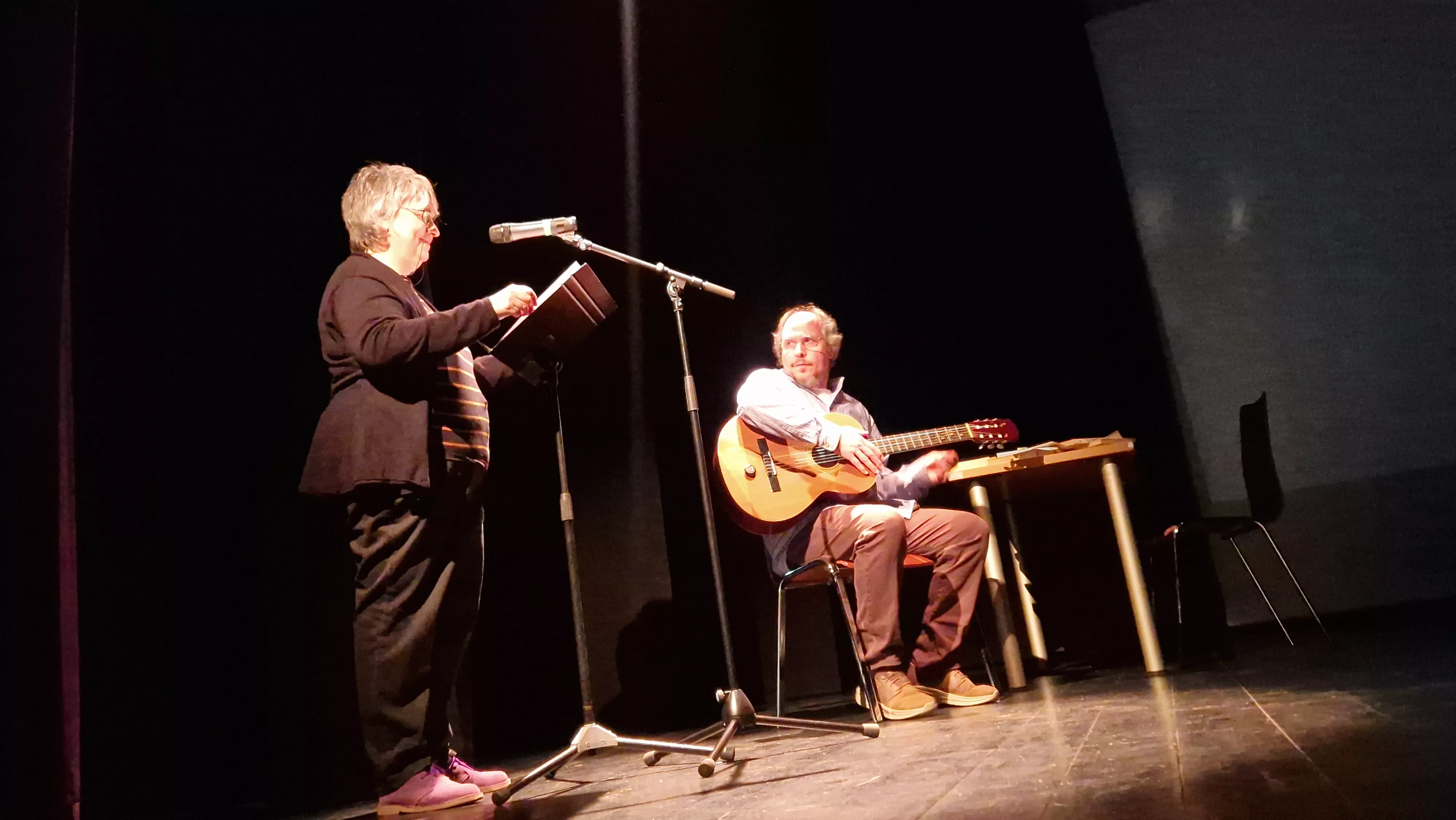Teresa Moreno. Encuentro  "Tan altas como la luna". Foto Myriam Martínerz