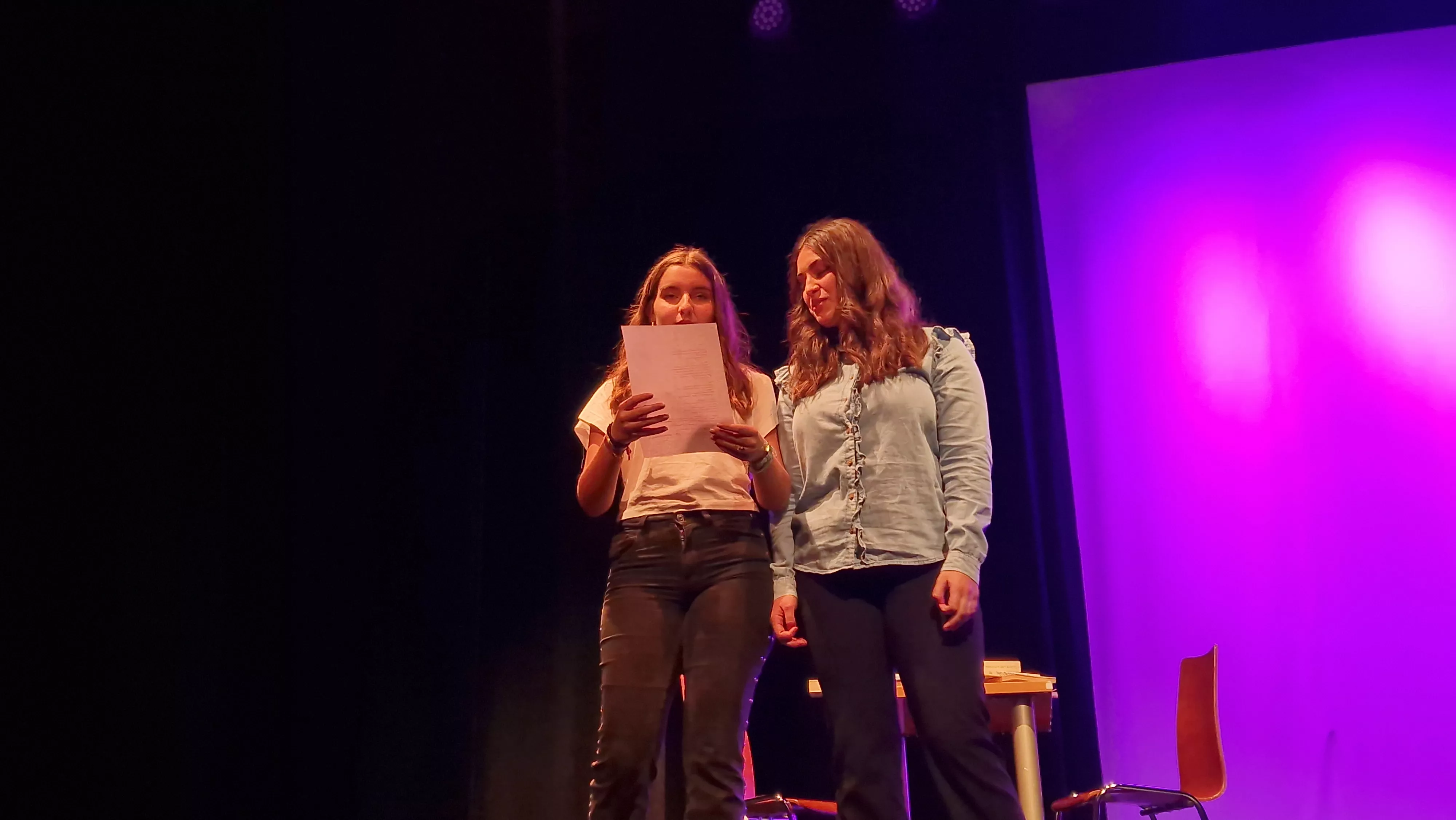 Encuentro  "Tan altas como la luna". Foto Myriam Martínez